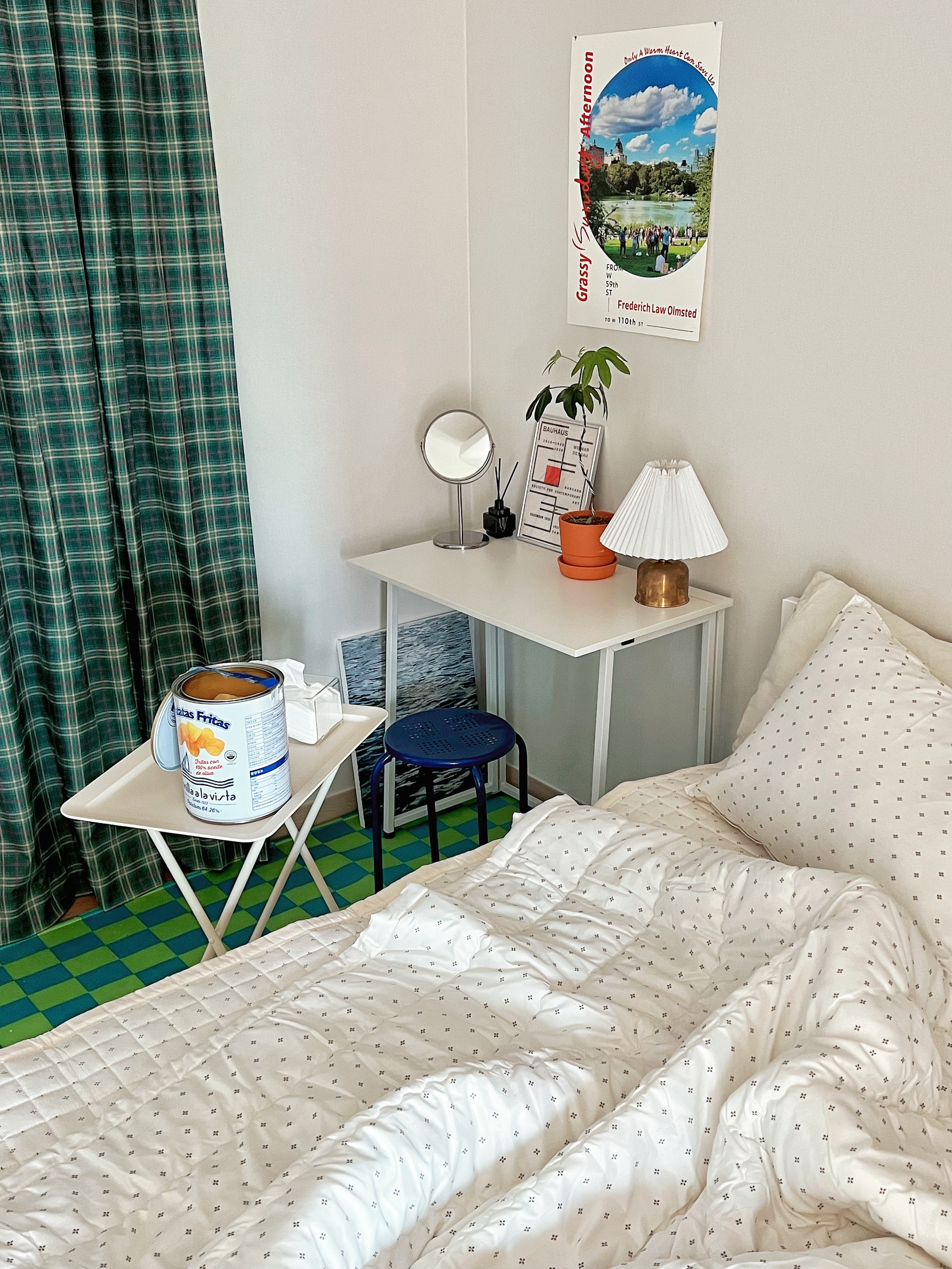 Foldable Steel Side Table user photo