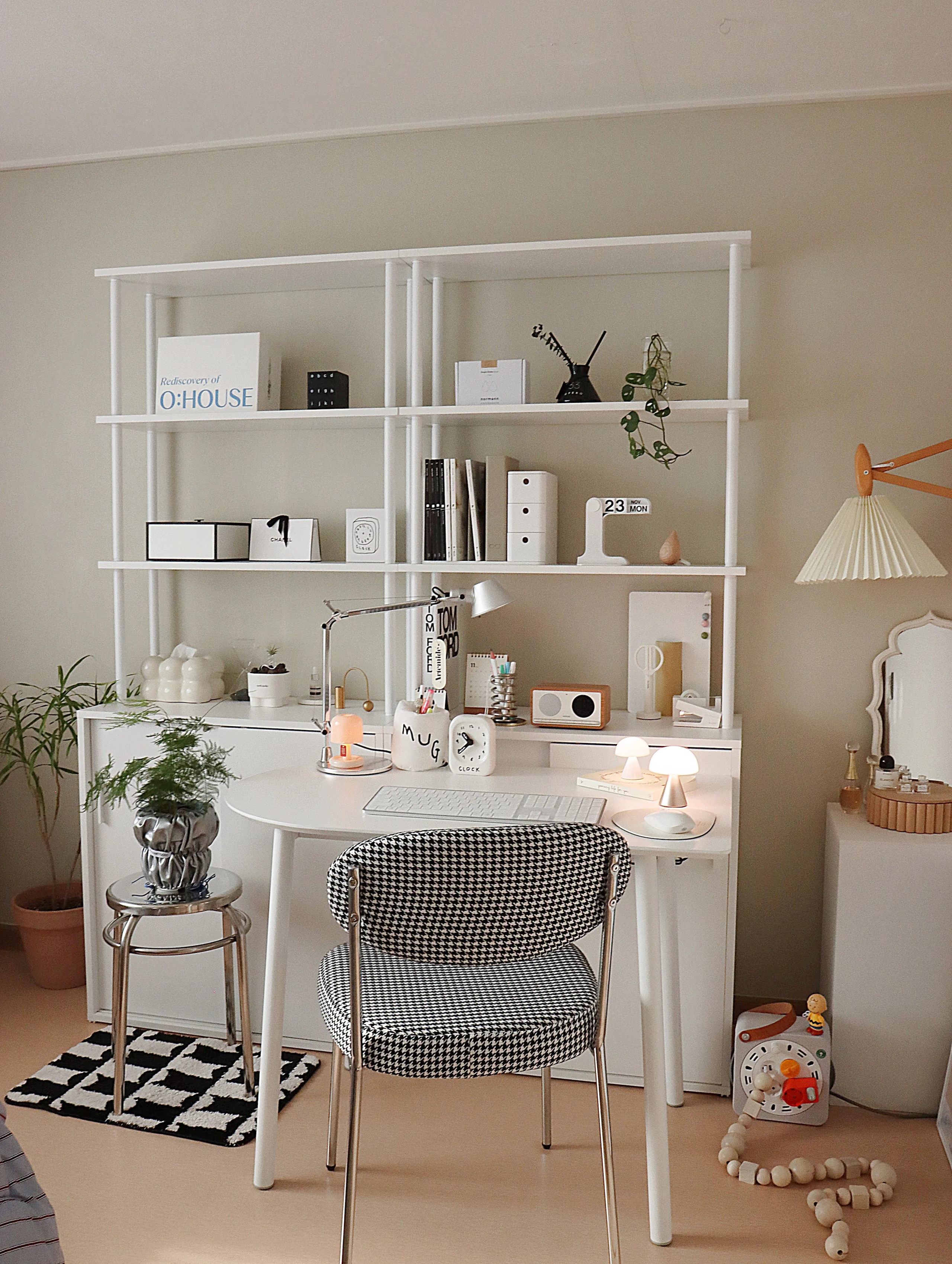 Check Pattern Dining Chair user photo