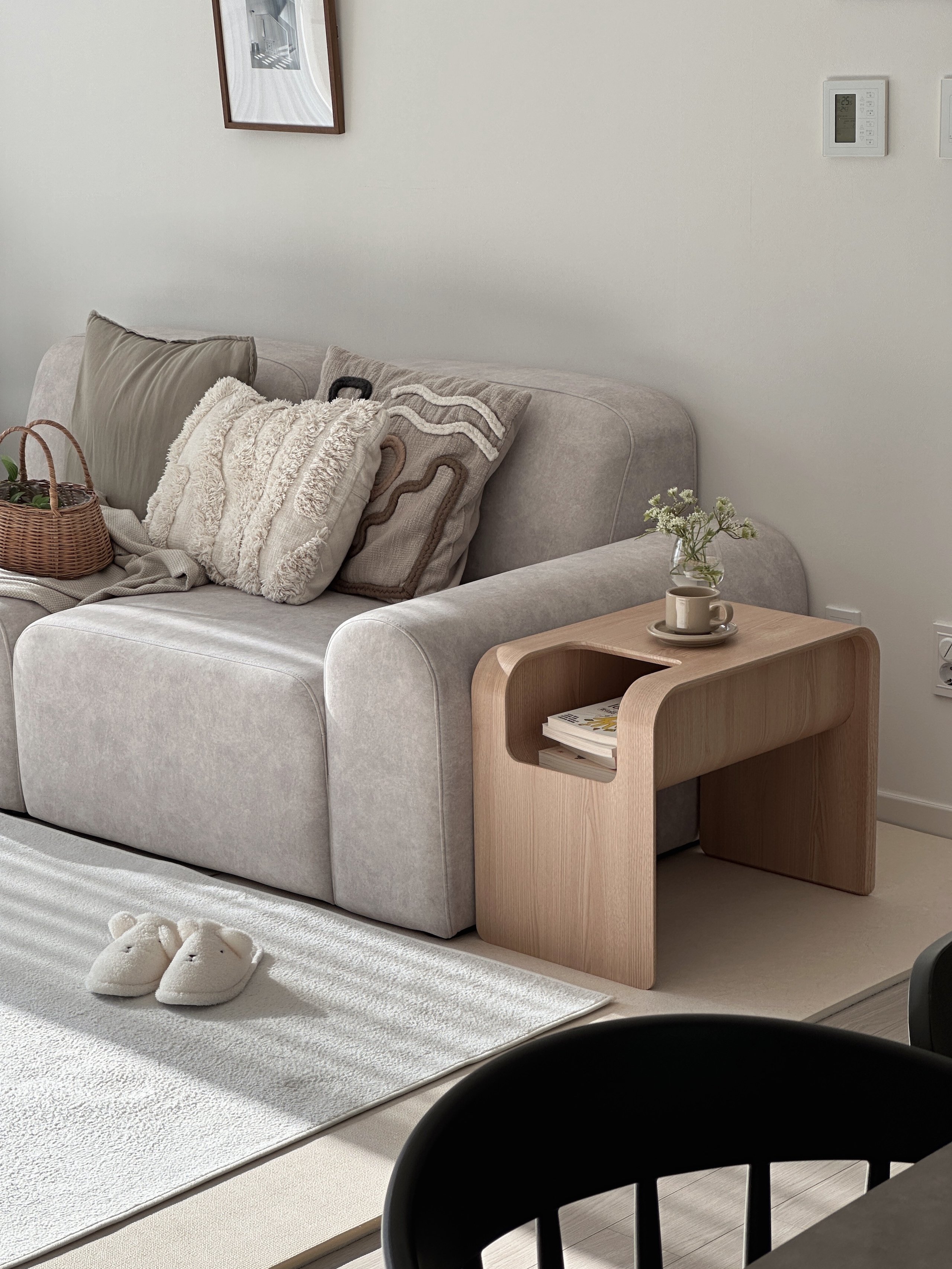 Multi-Use Curved Side Table user photo