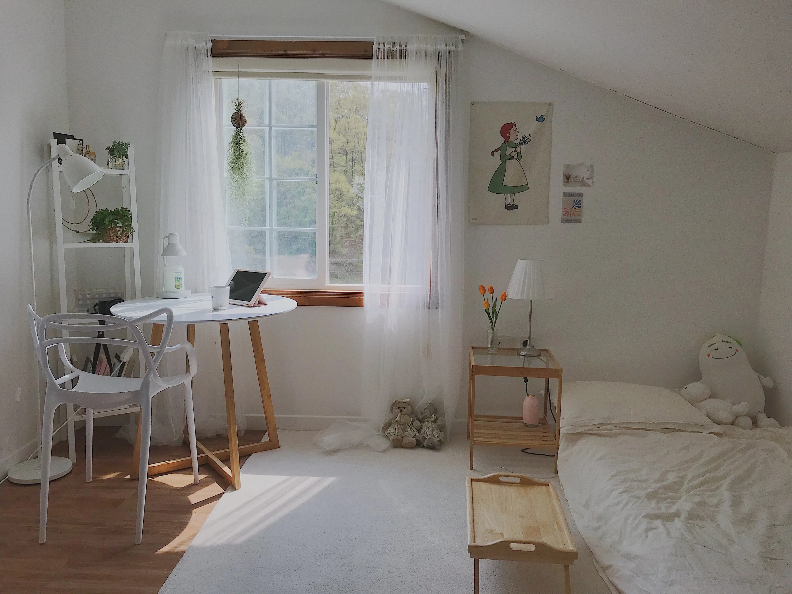 Wooden Tempered Glass Side Table user photo