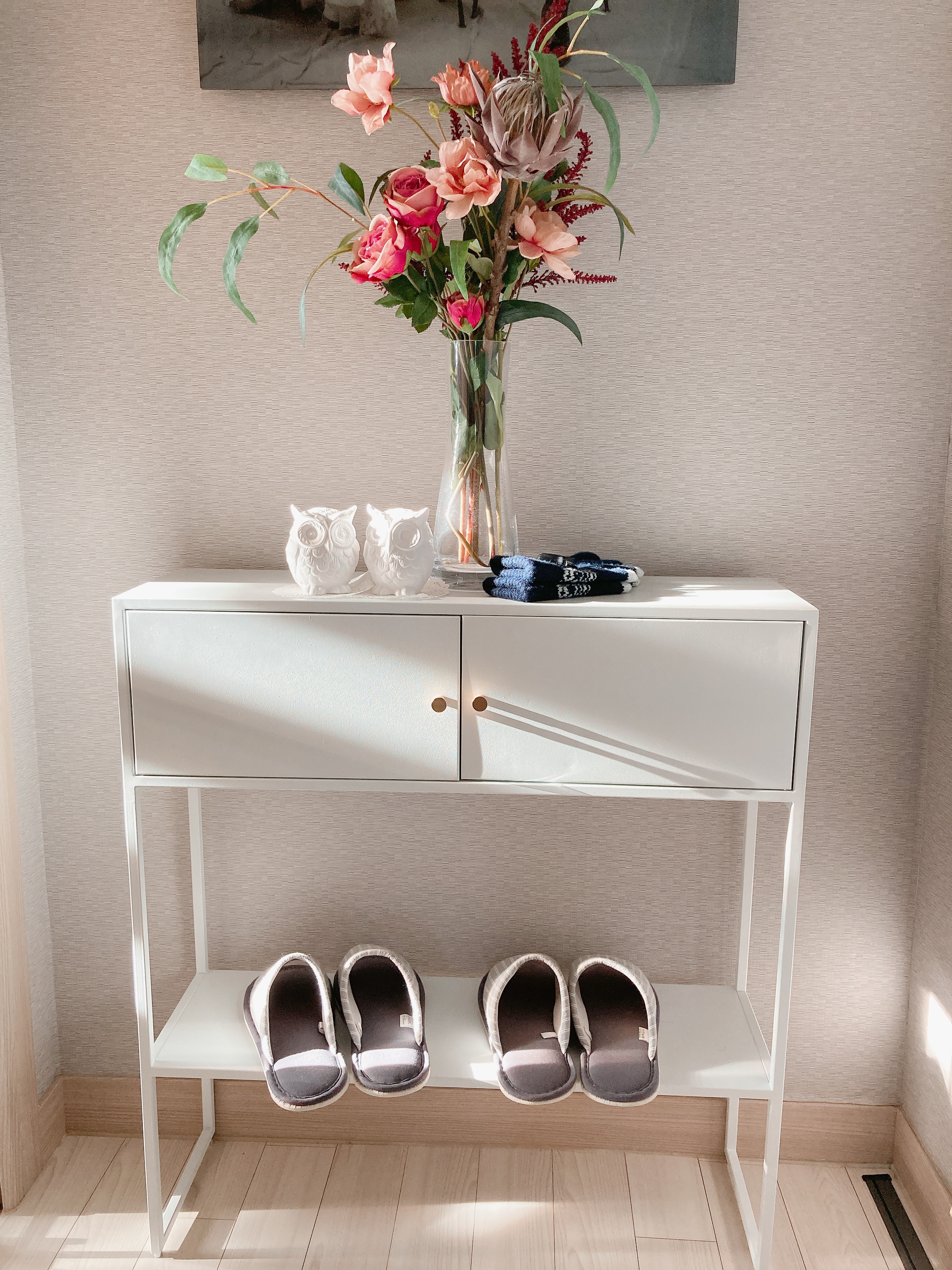 Slim Console Table with Storage user photo