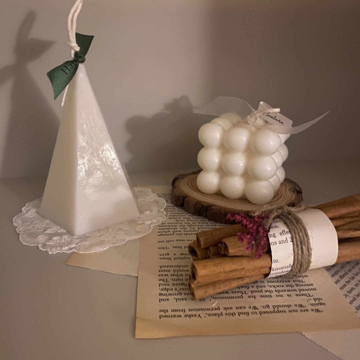 Scented Cinnamon Candle & Decor Set user photo