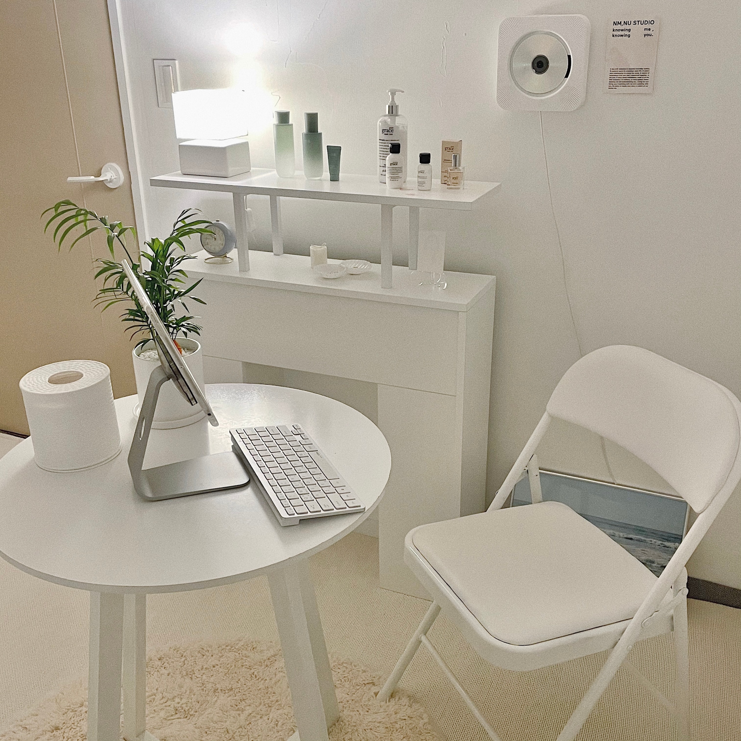 Round Two-Person Tea Table user photo