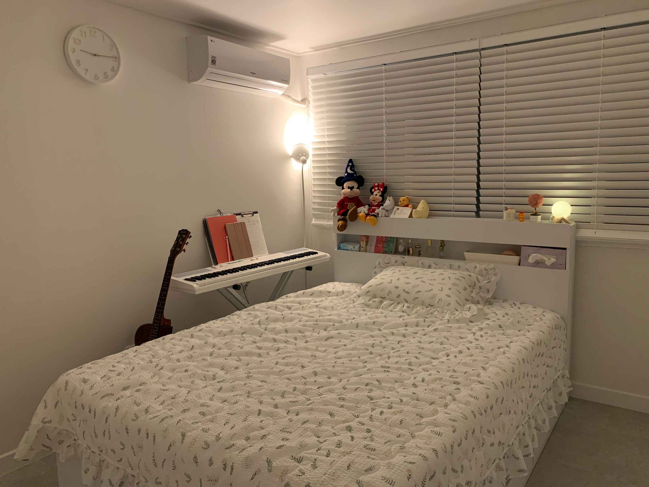 SoftTone Silent Wall Clock user photo