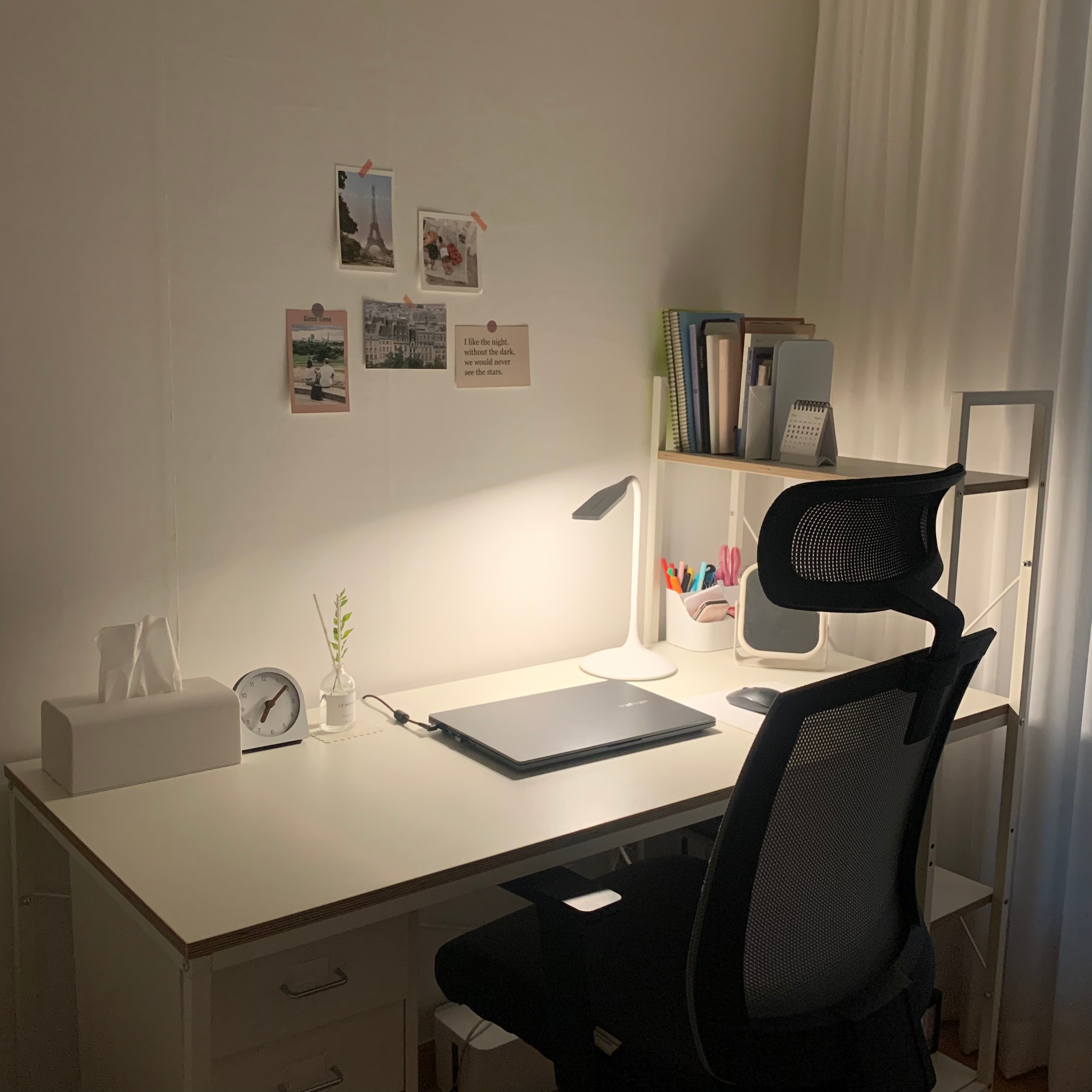 Minimalistic Adjustable Desk Lamp user photo