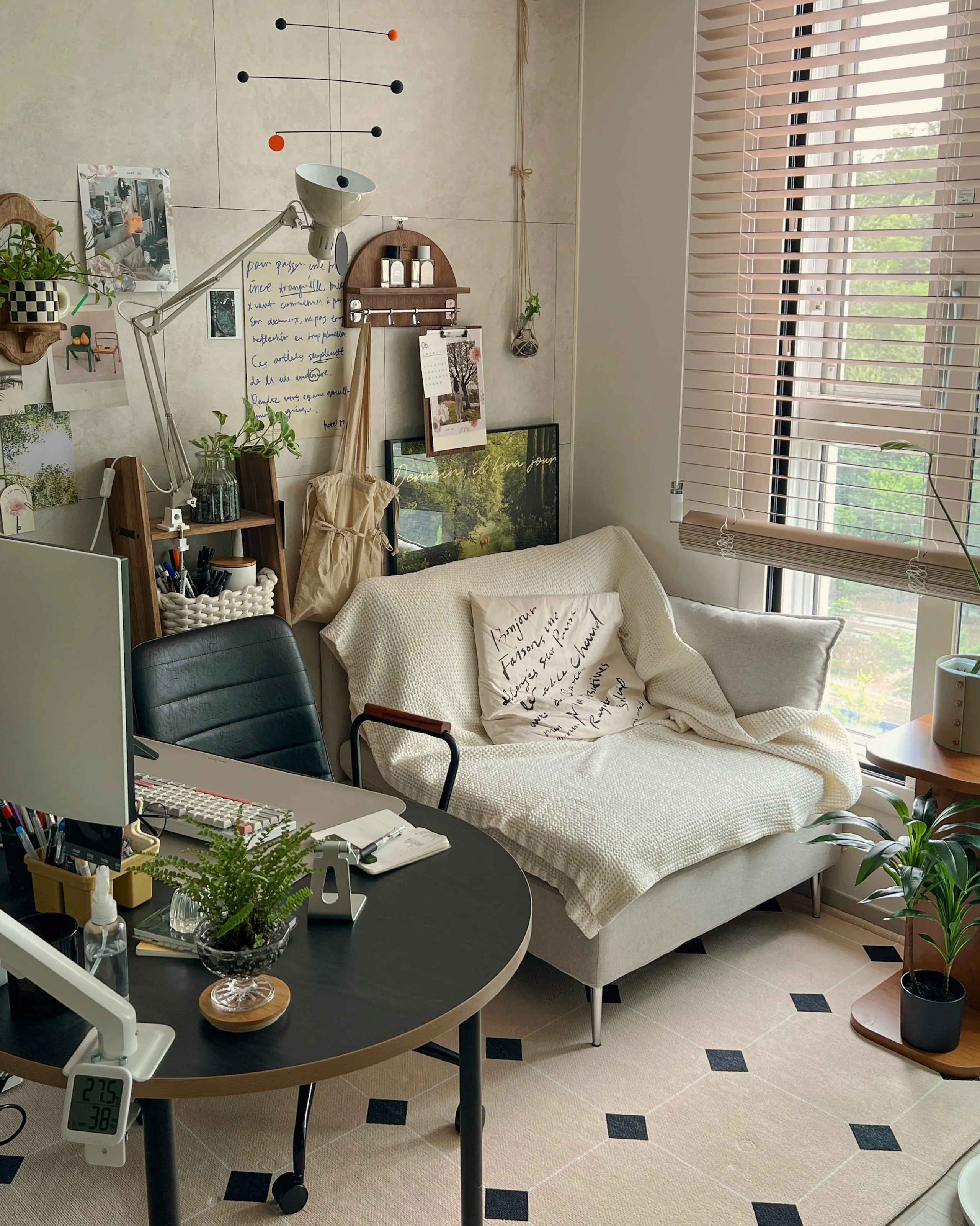 Multi-Purpose End Table with Storage Shelf user photo
