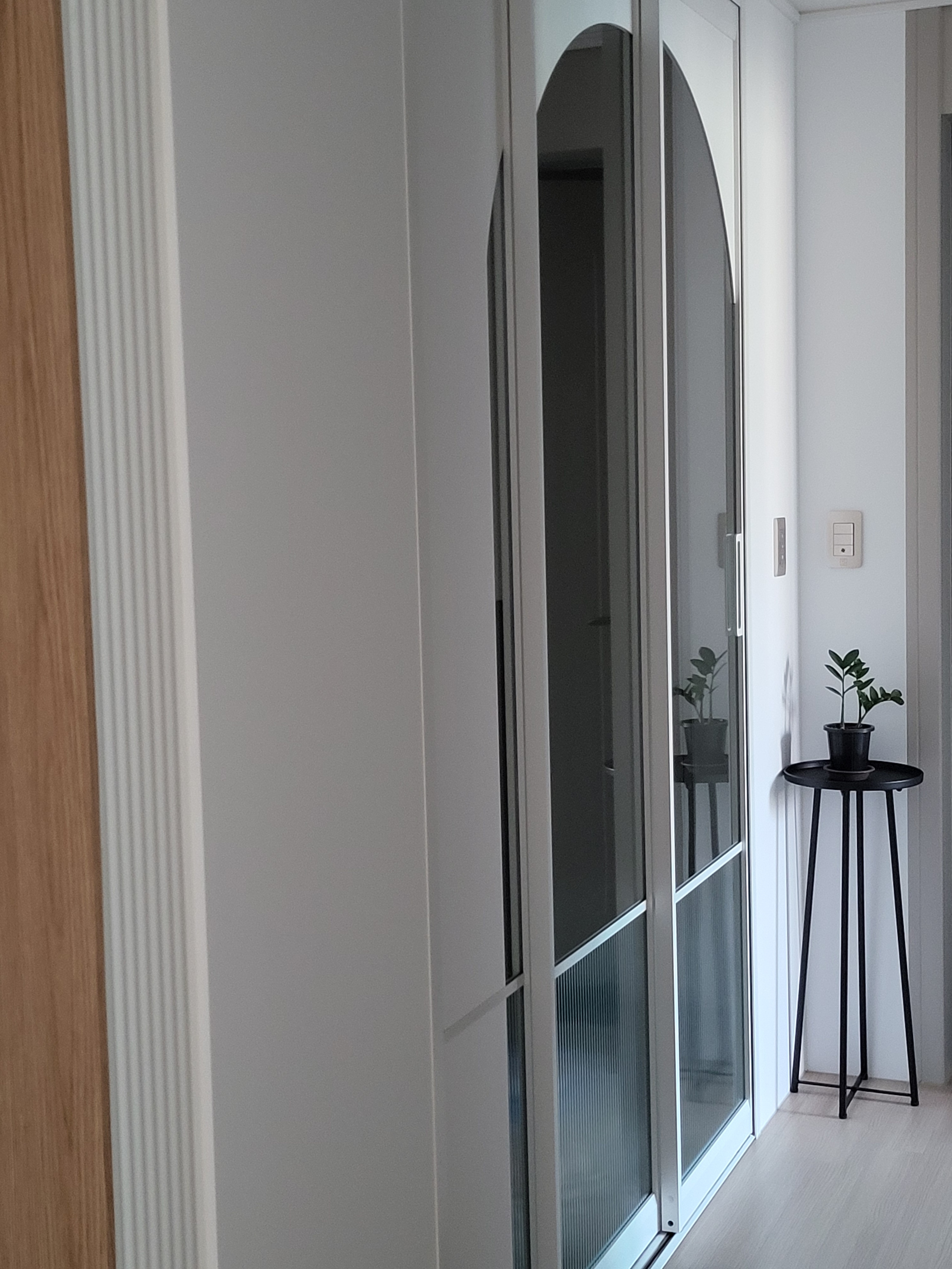 Slim Tall Metal Accent Table user photo