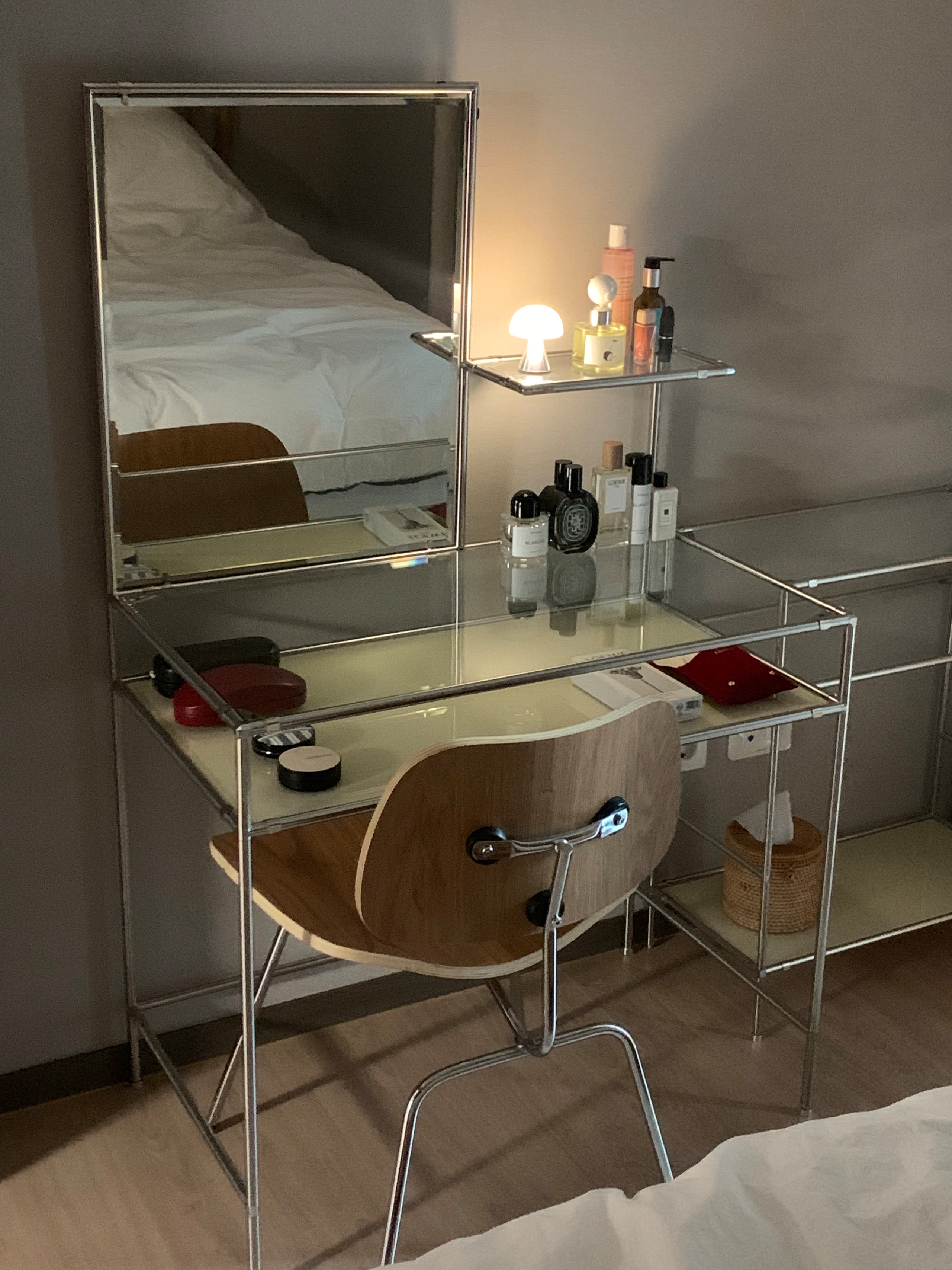 3-Tier Modular Glass Side Table user photo