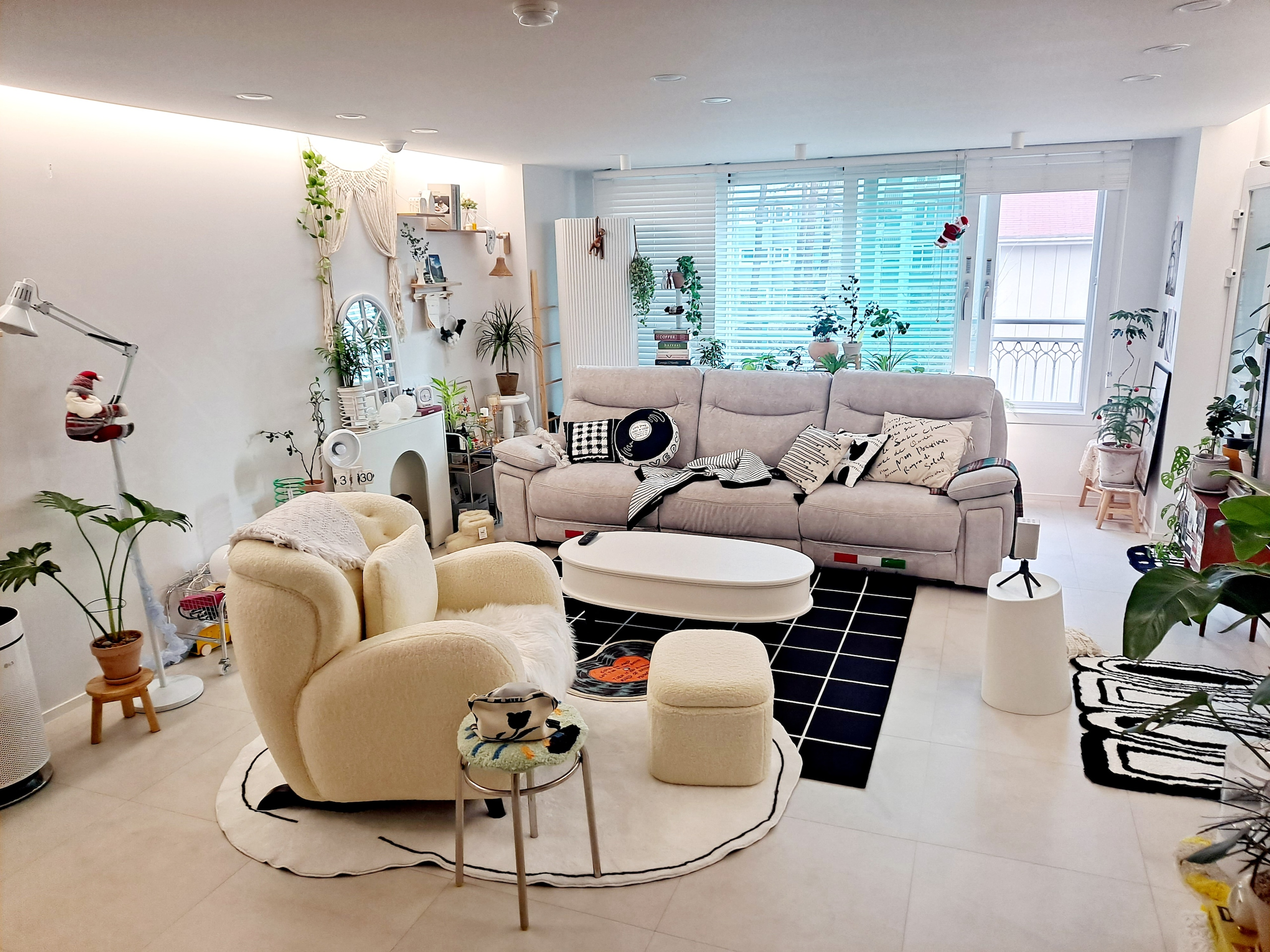 Bouclé Deep Seat Lounge Chair (With Ottoman) user photo