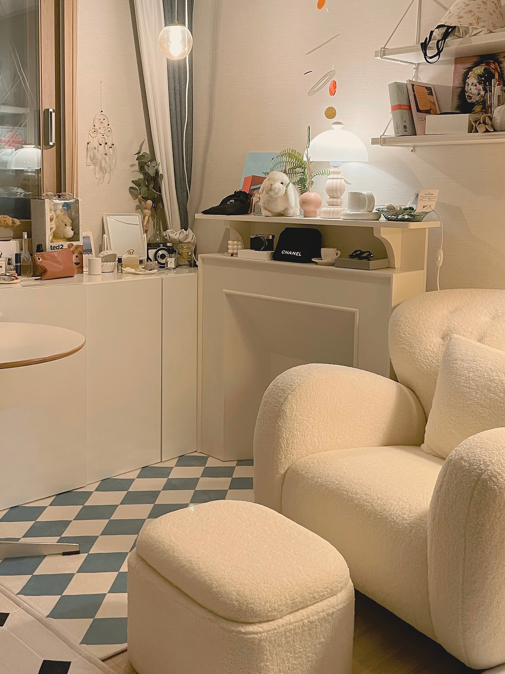Bouclé Deep Seat Lounge Chair (With Ottoman) user photo