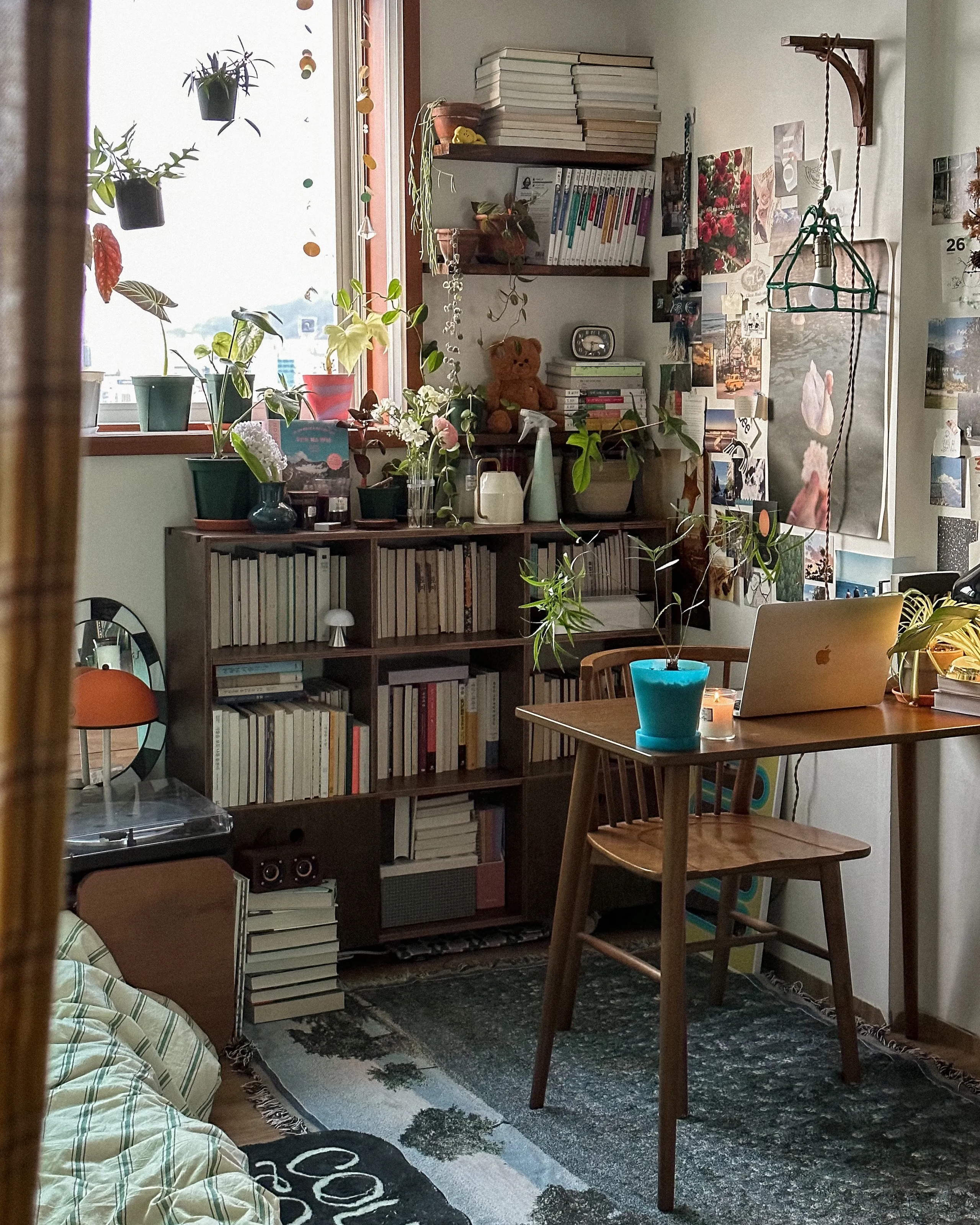 Multi-Purpose End Table with Storage Shelf user photo