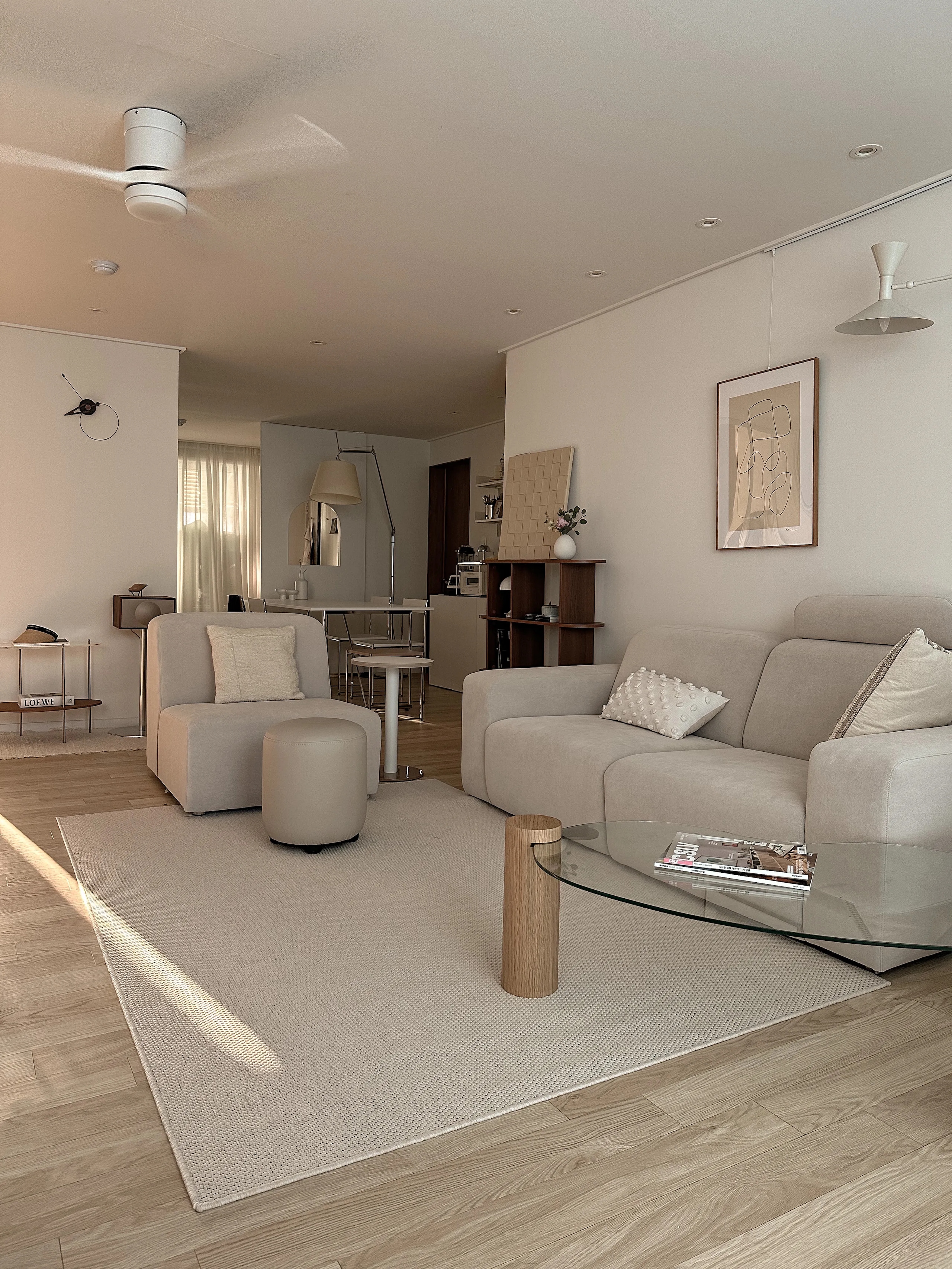 Glass Coffee Table with Wooden Legs user photo