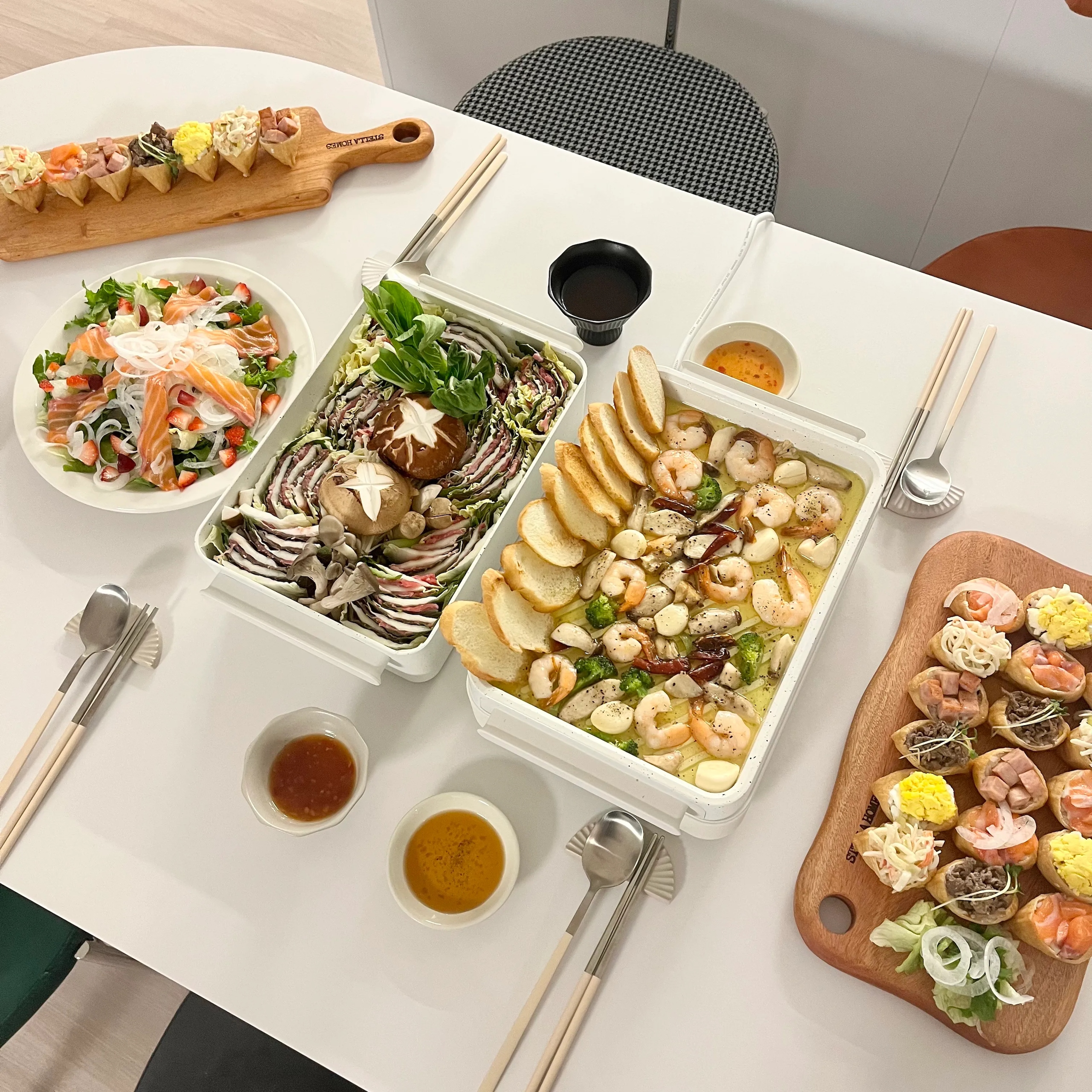 Matte Stainless Steel Spoon & Chopsticks Set of 4 user photo