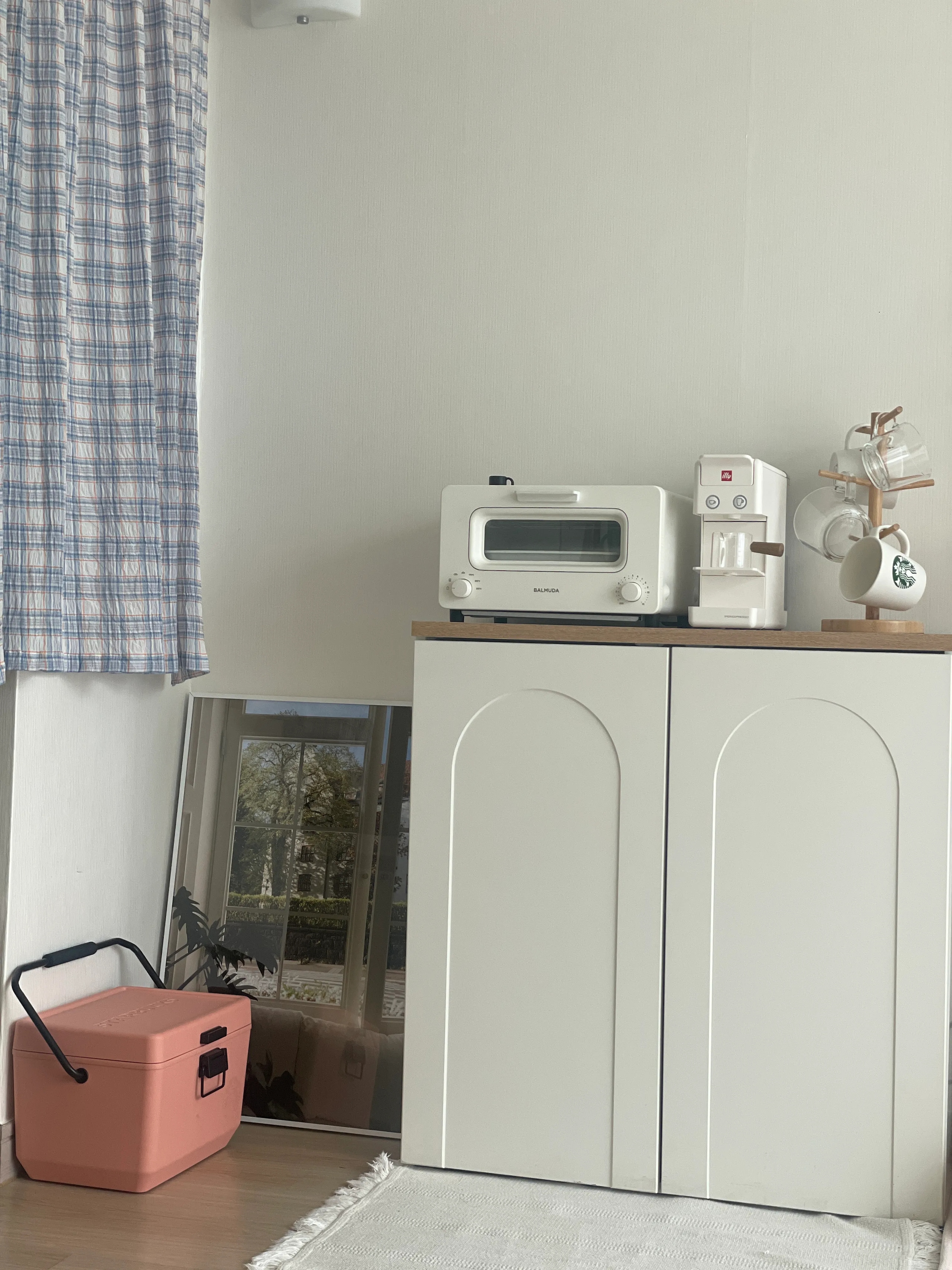 Tall Cabinet with 2 Arch Doors user photo
