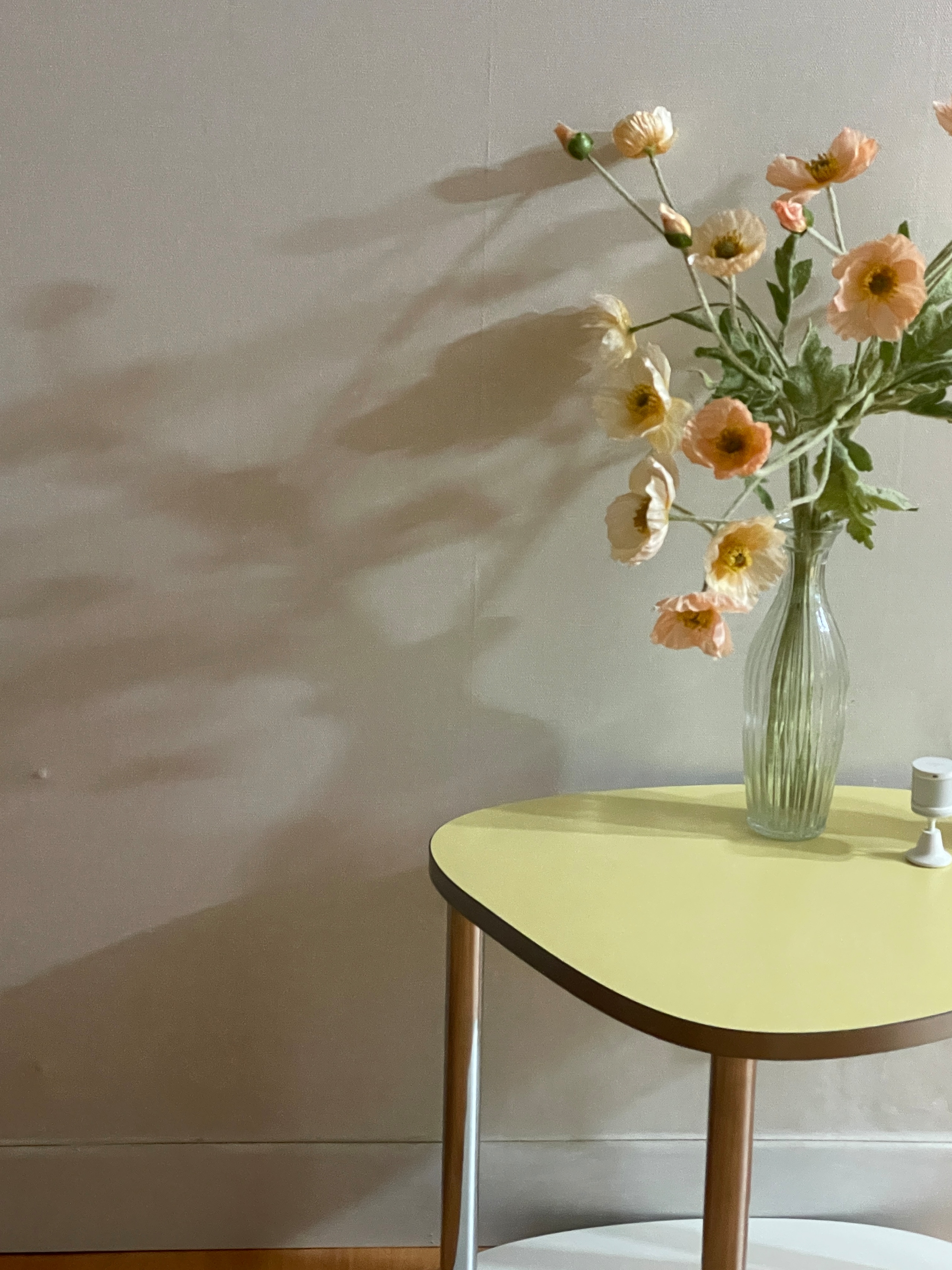 Soft Triangle Coffee Table user photo