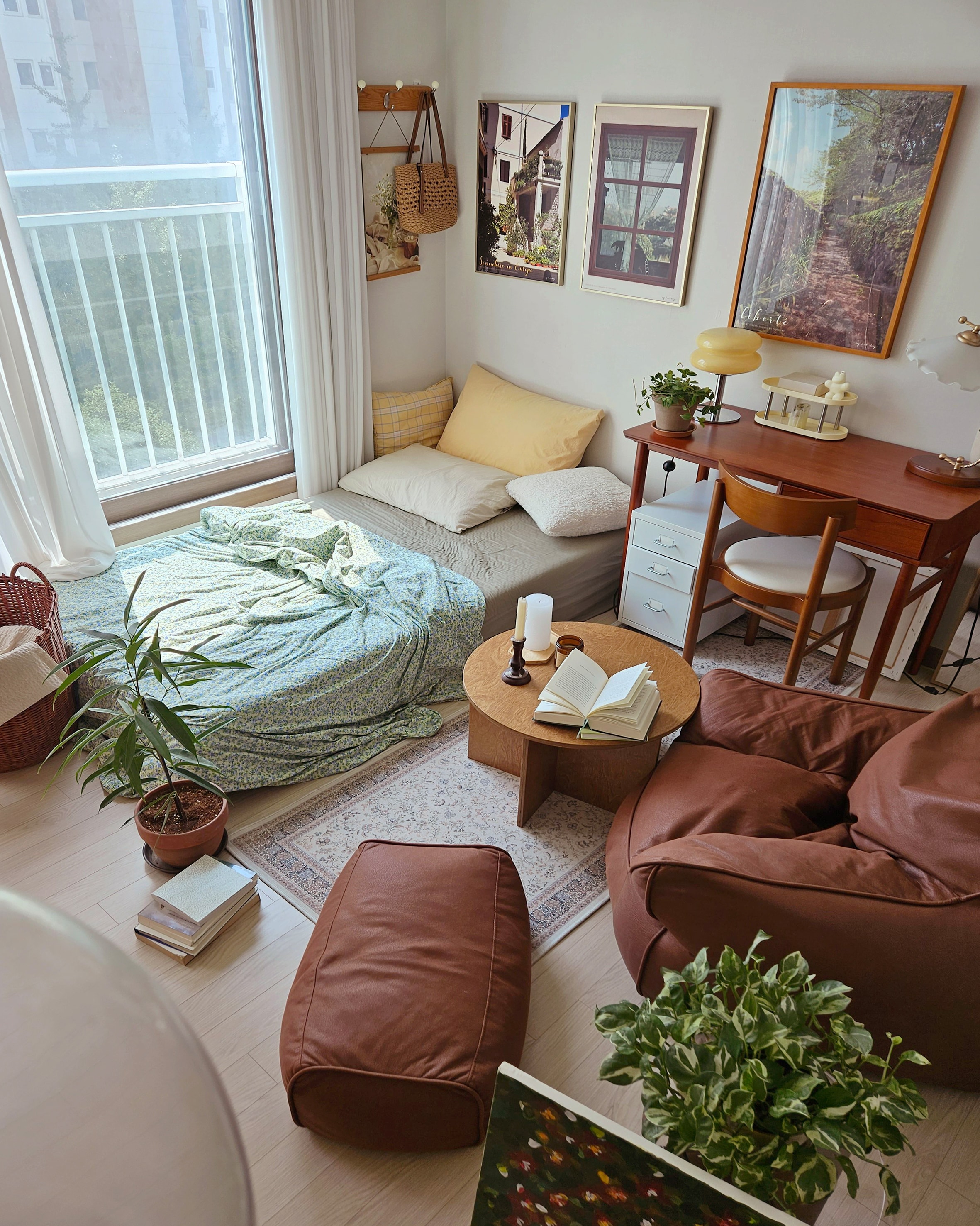 Nesting Round Coffee Table user photo