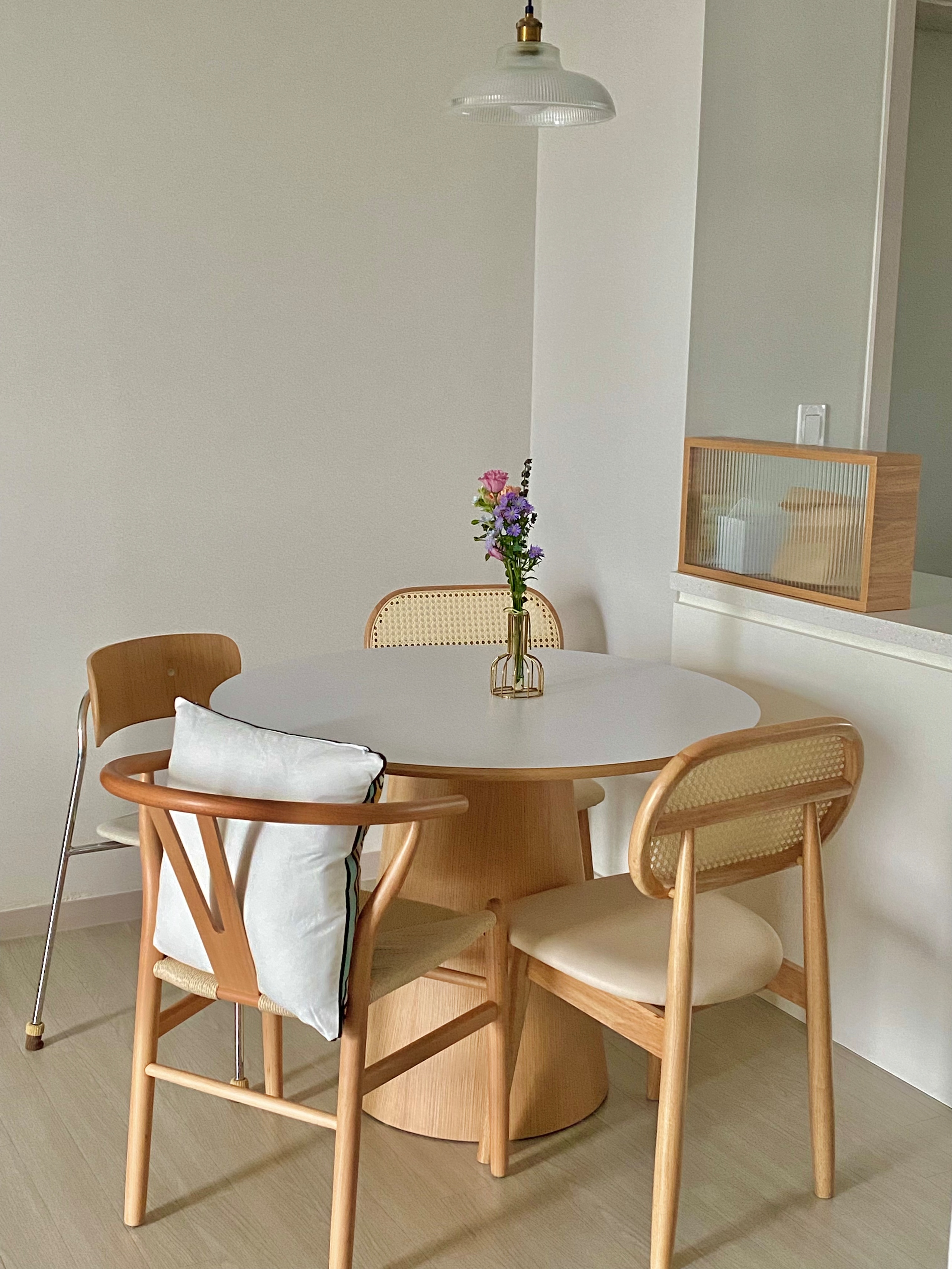 Curved Back Wooden Dining Chair user photo