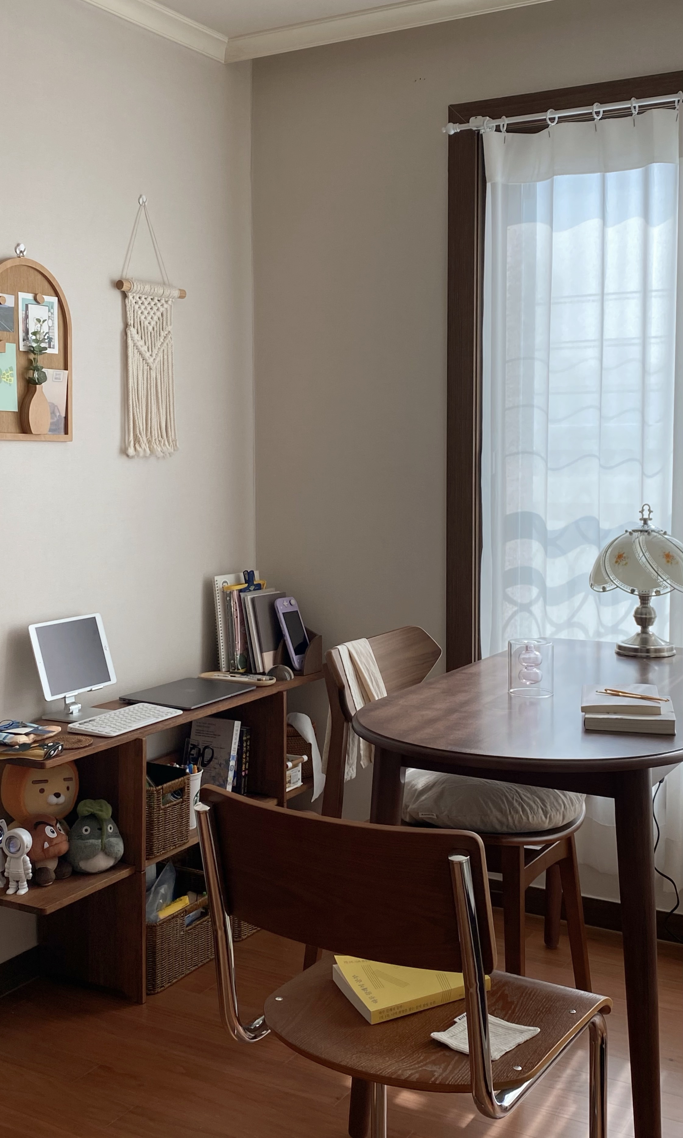 Walnut Half Oval Dining Table user photo
