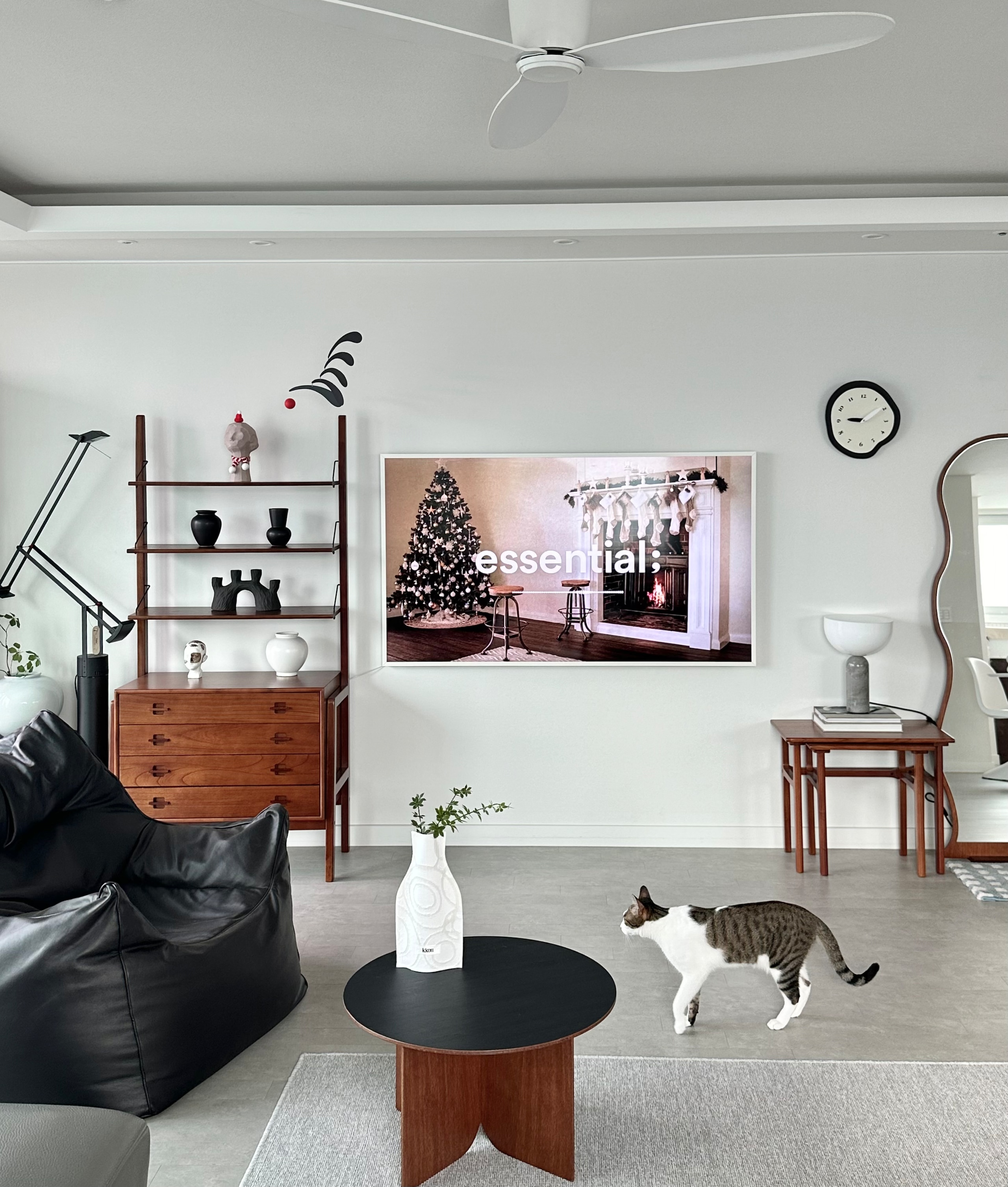 Wavy Retro Wall Clock user photo