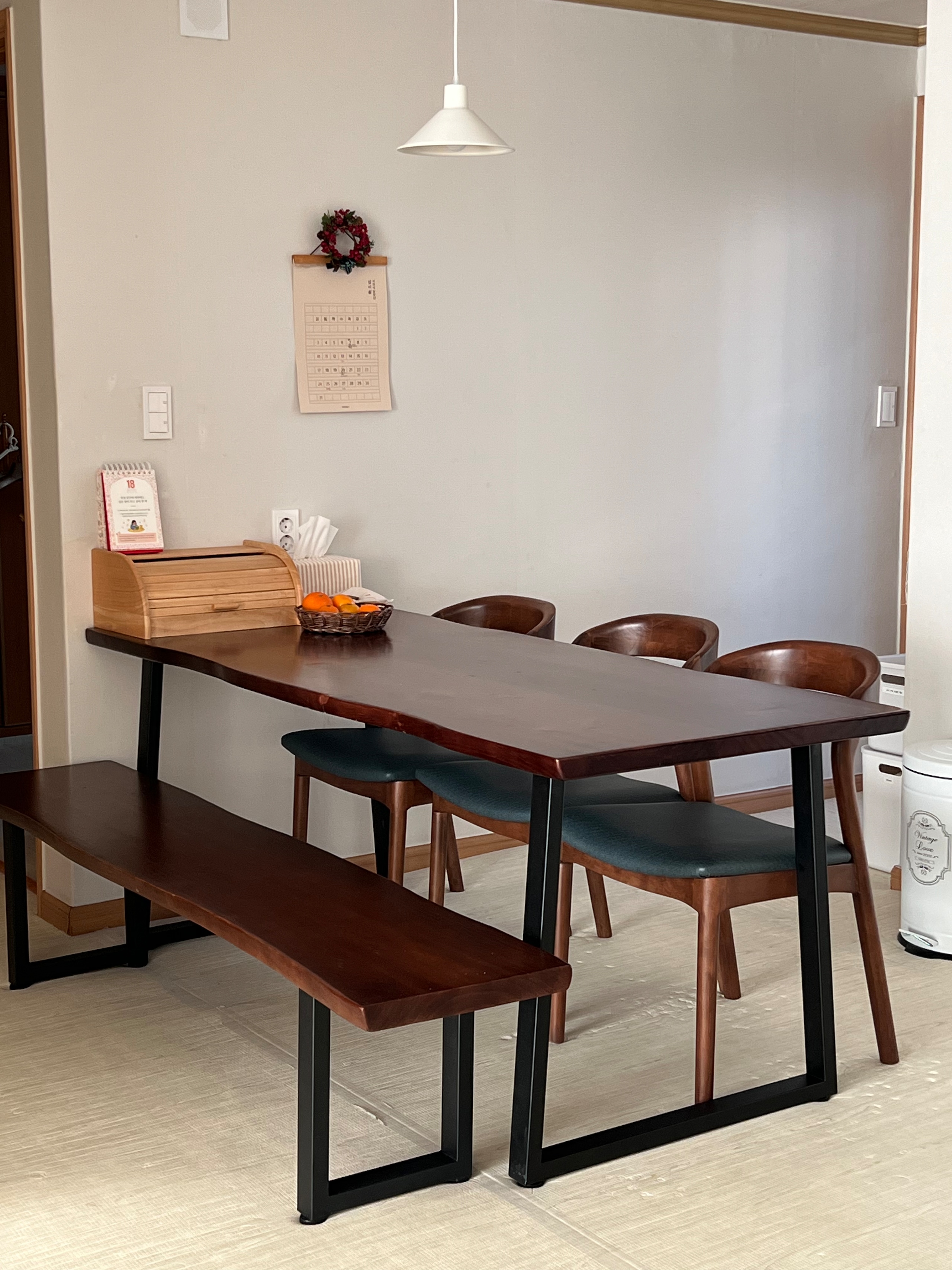 Wooden Slab Dining Table user photo