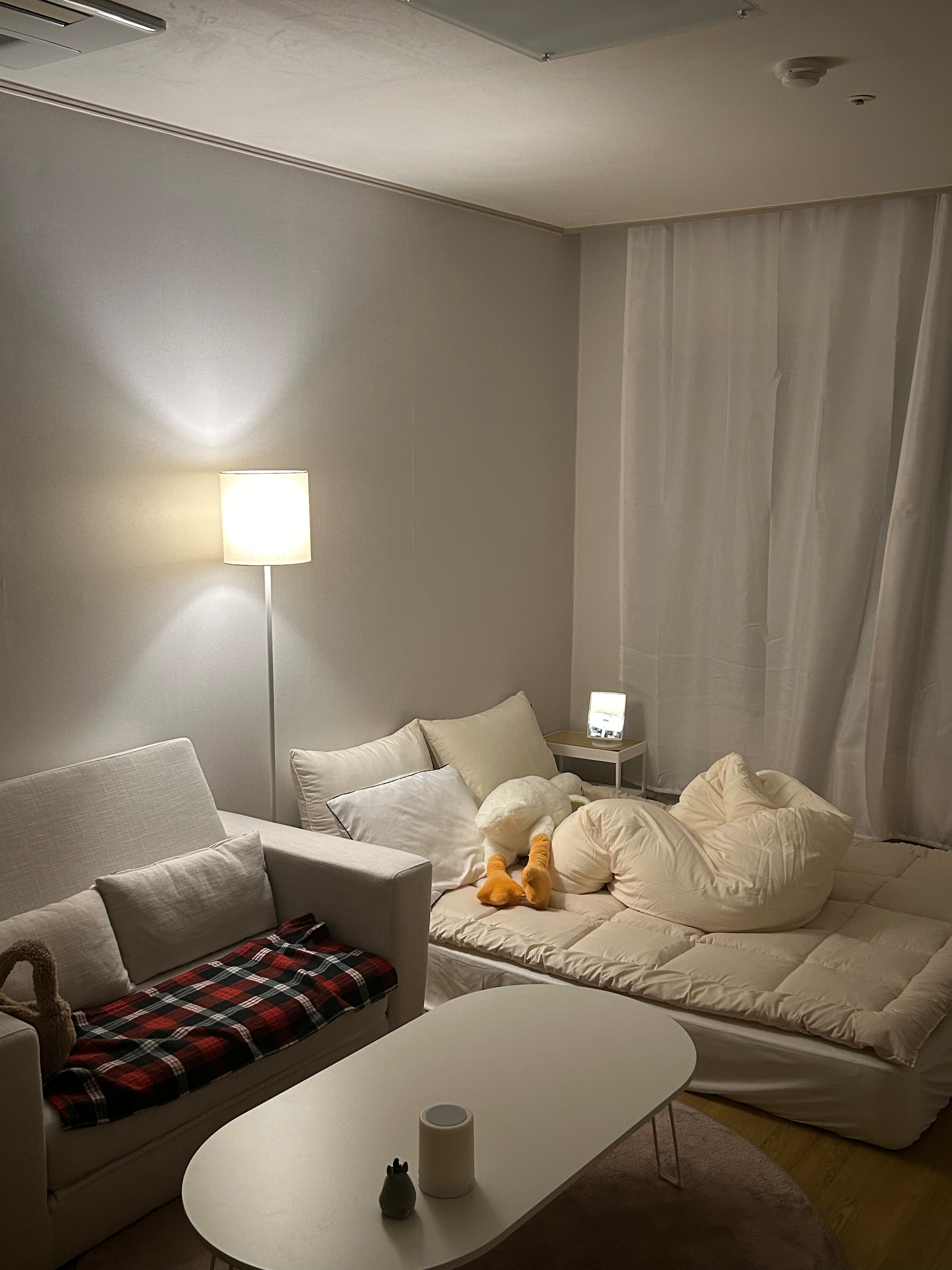 Foldable Oval Low Coffee Table user photo