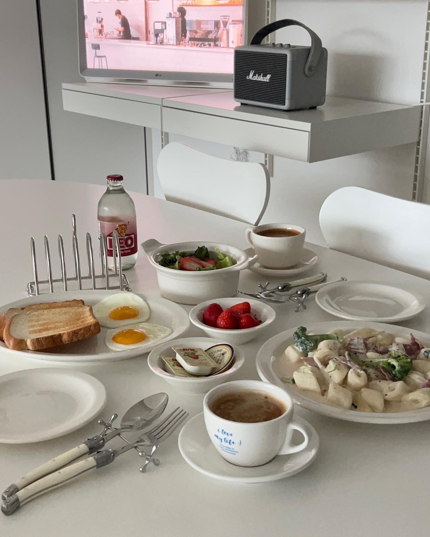 Classic Handle Cutlery 3-Piece Set for 2 user photo
