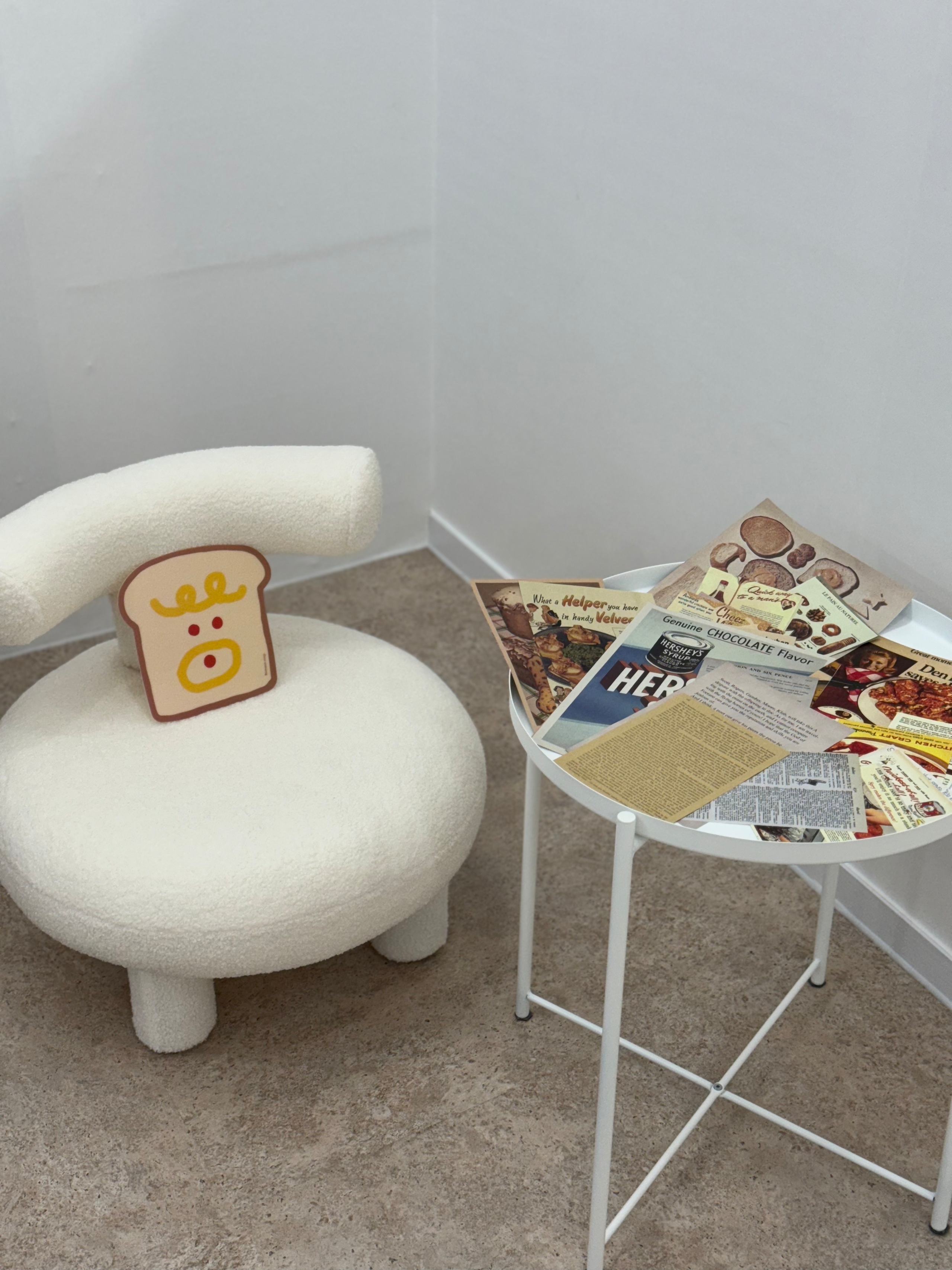 Wool Fabric Accent chair user photo