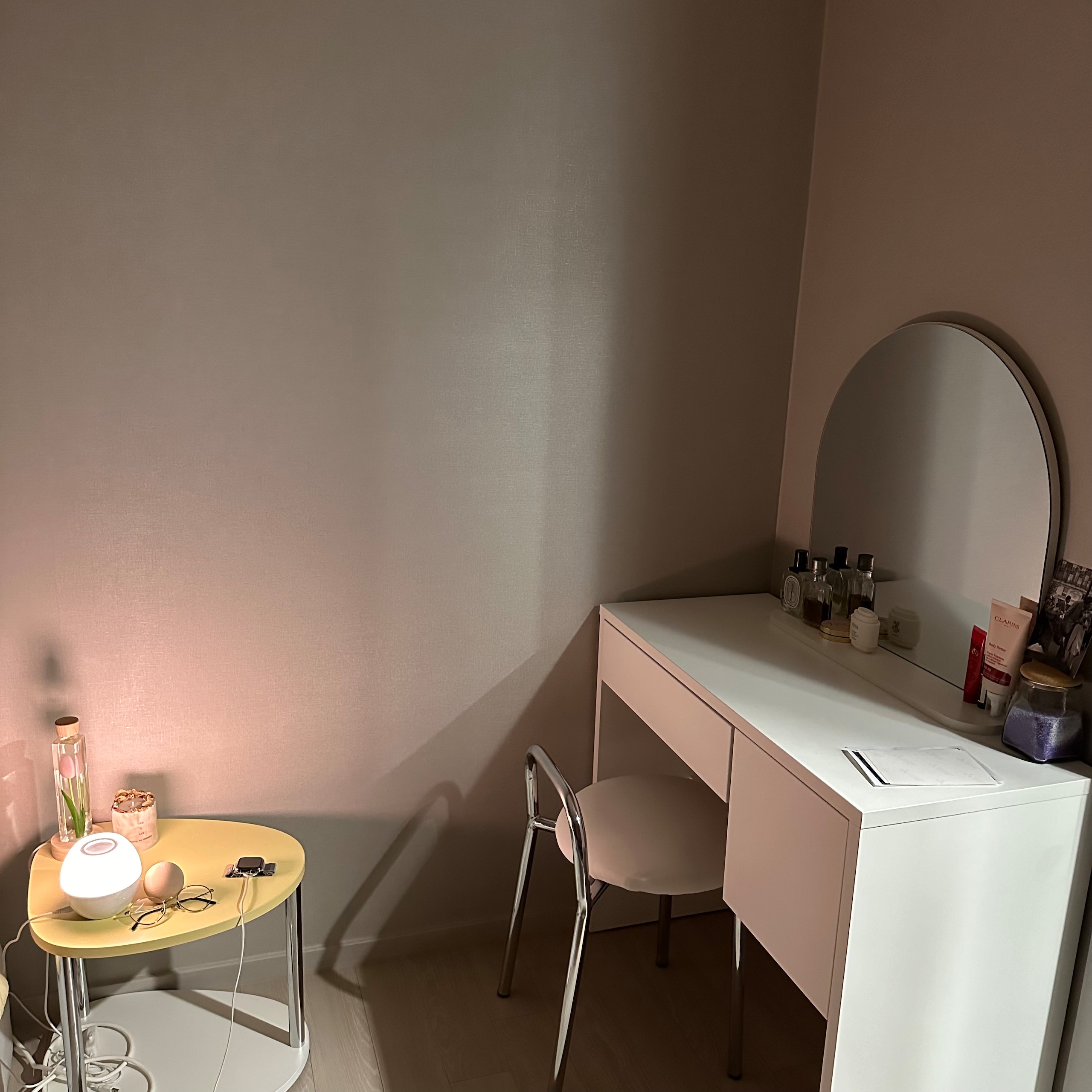 Soft Triangle Coffee Table user photo