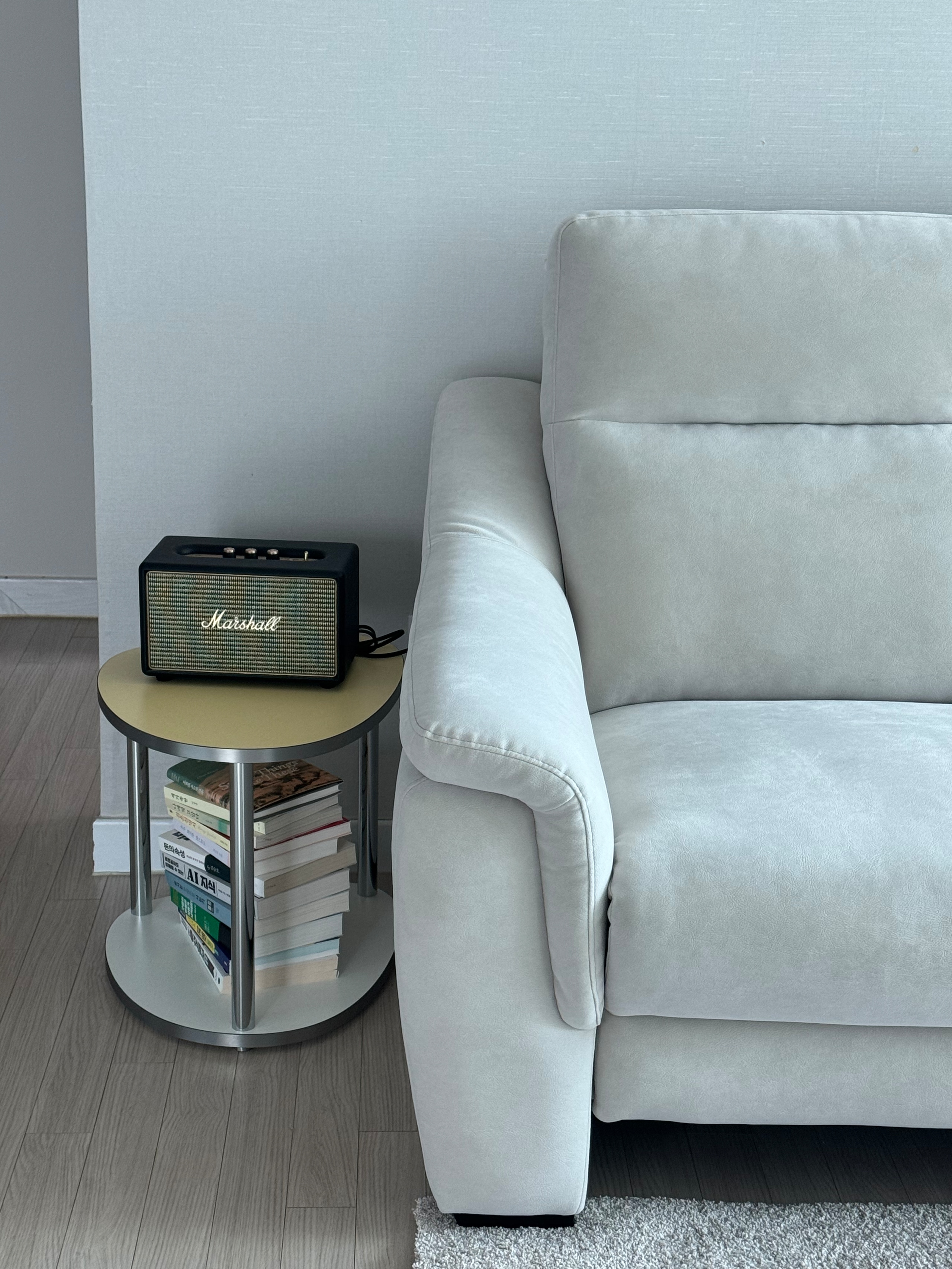 Soft Triangle Coffee Table user photo
