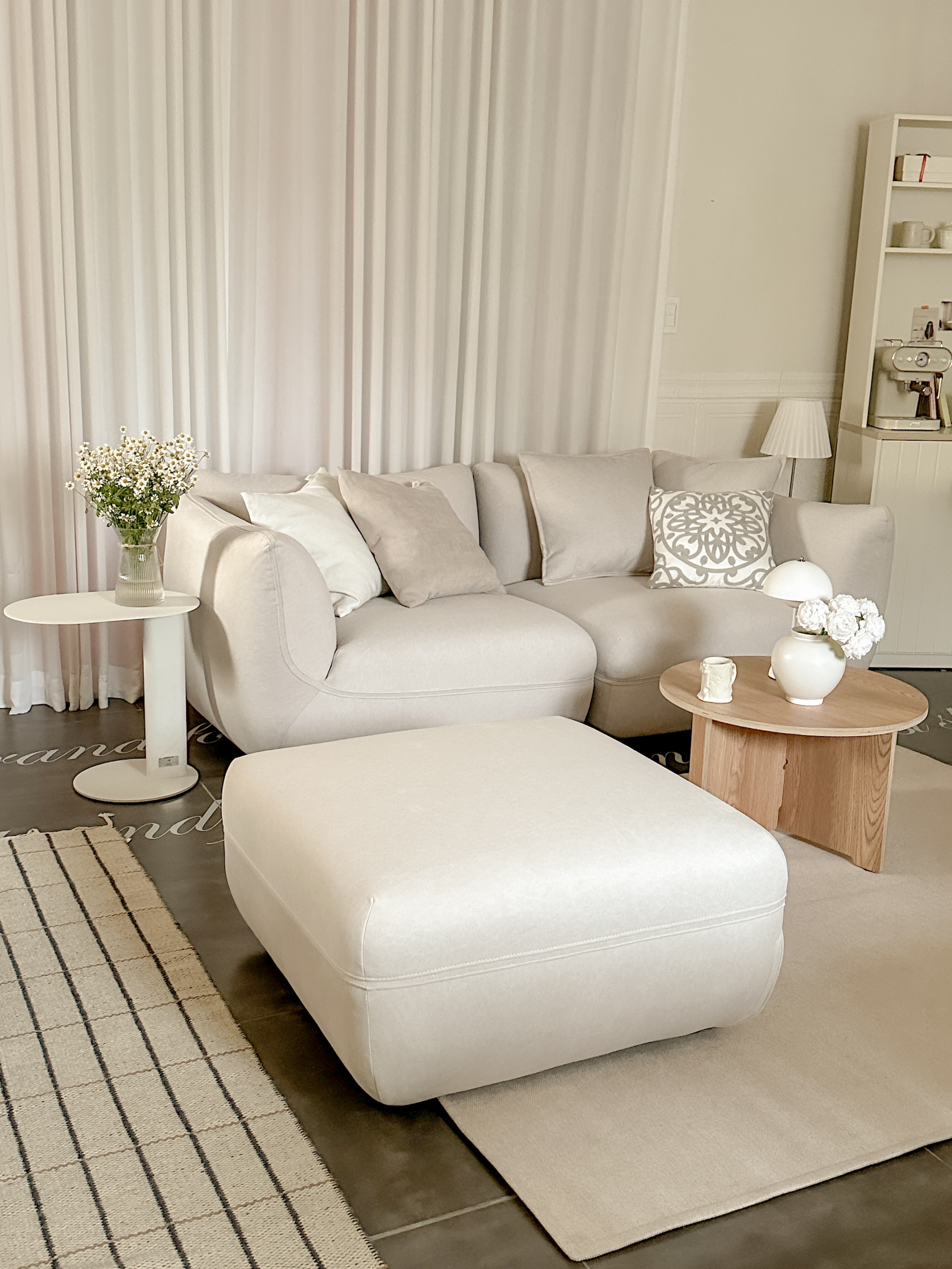 Nesting Round Coffee Table user photo
