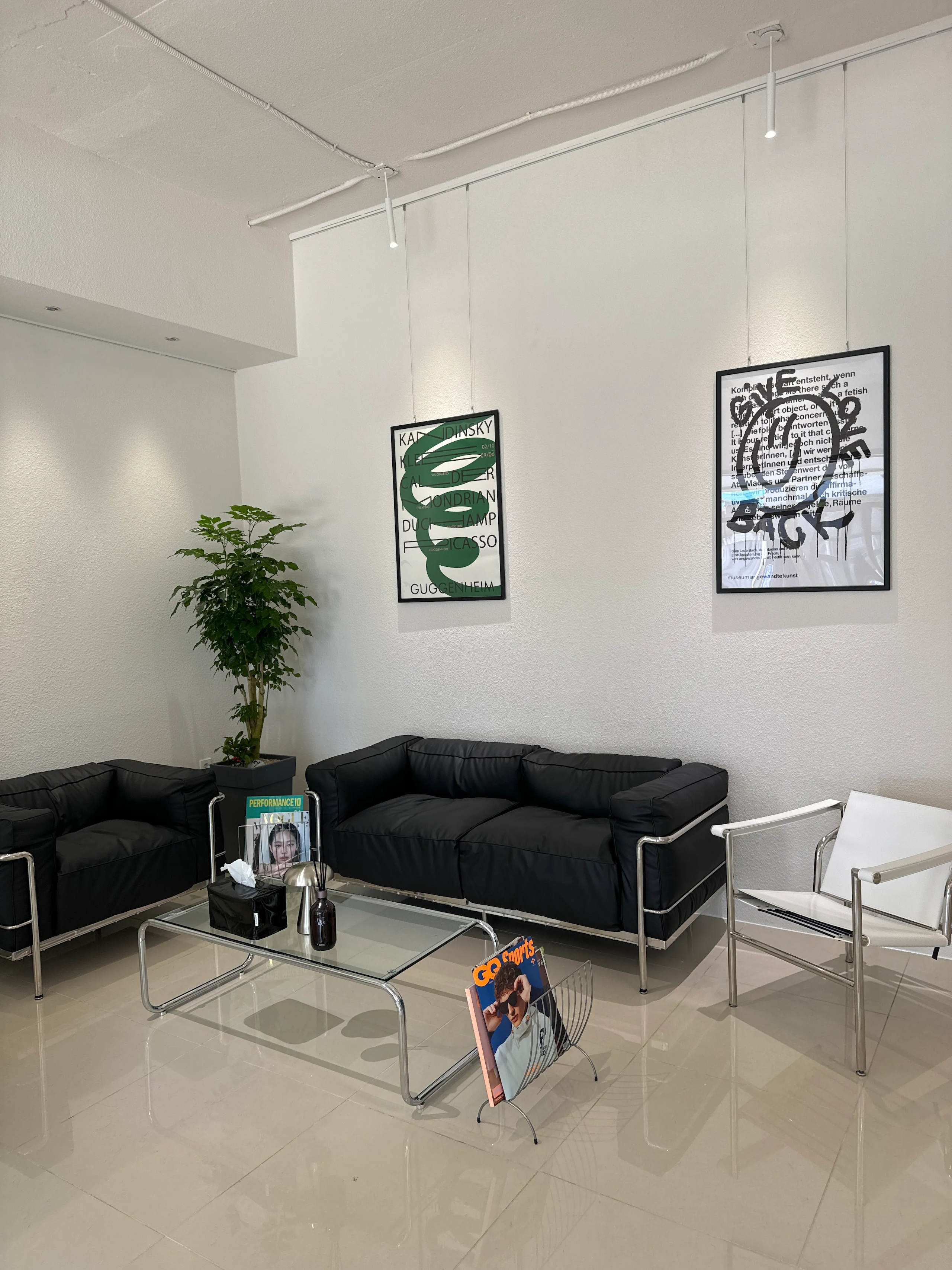 Mid-century Modern Steel Frame Armchair user photo