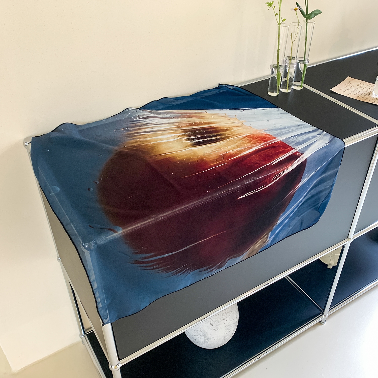 멜팅스튜디오 느긋한 오후의 기록, 쉬폰 패브릭 포스터 / 06 pomme / 65-65cm