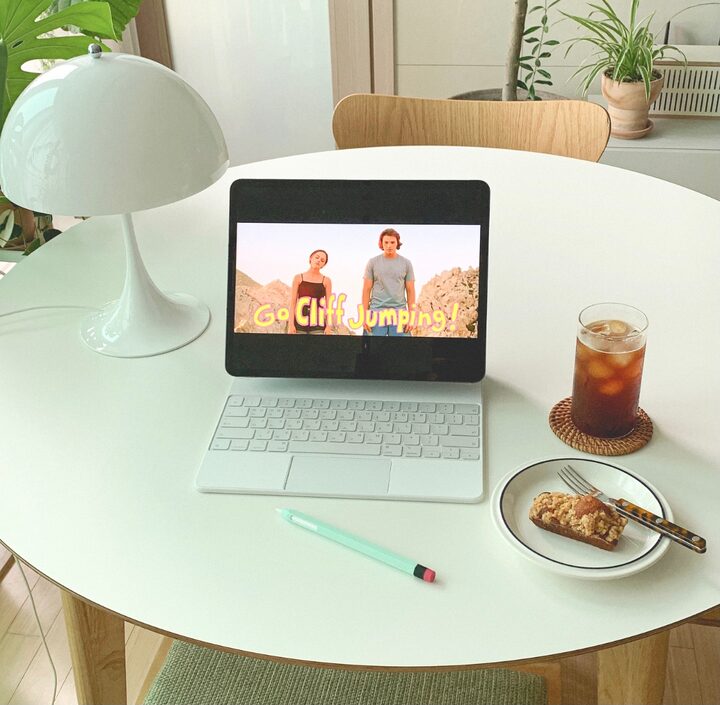 short form carousel card thumbnail