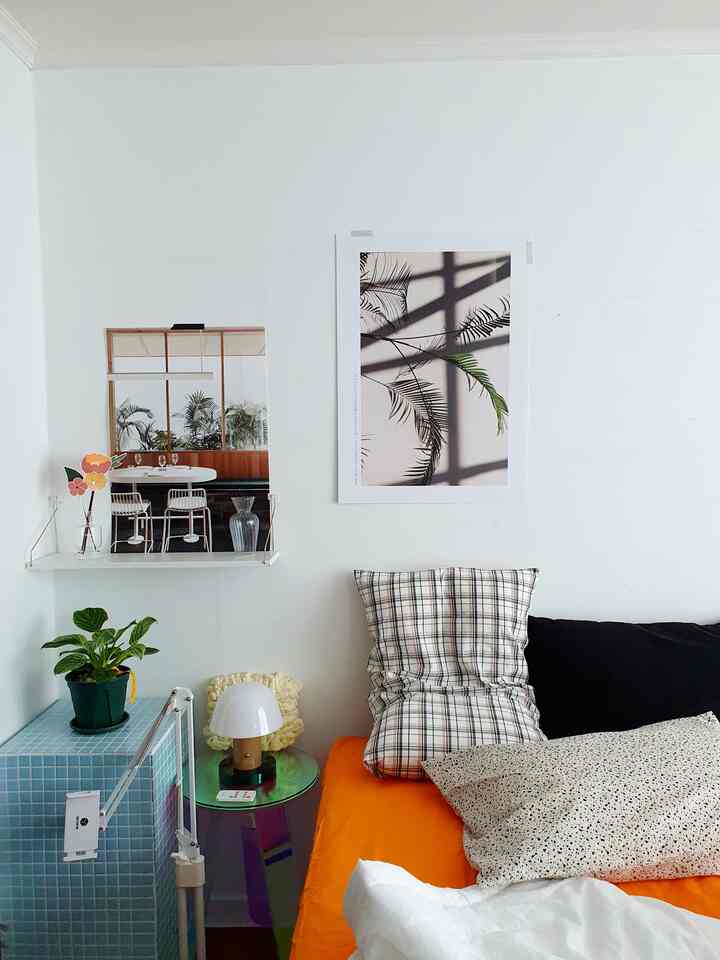 A bedroom with a fall feel. 
I wanted to create a cozy feeling.