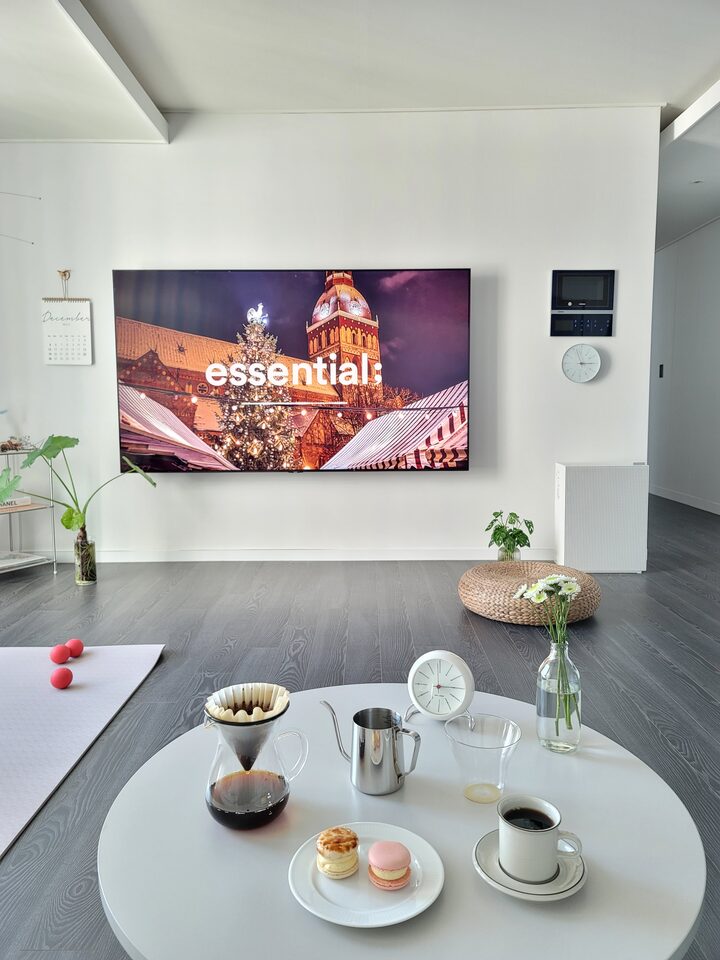 short form carousel card thumbnail