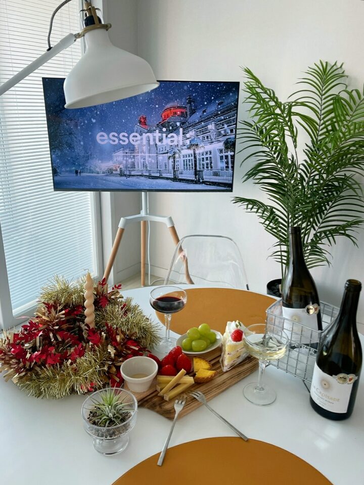 short form carousel card thumbnail