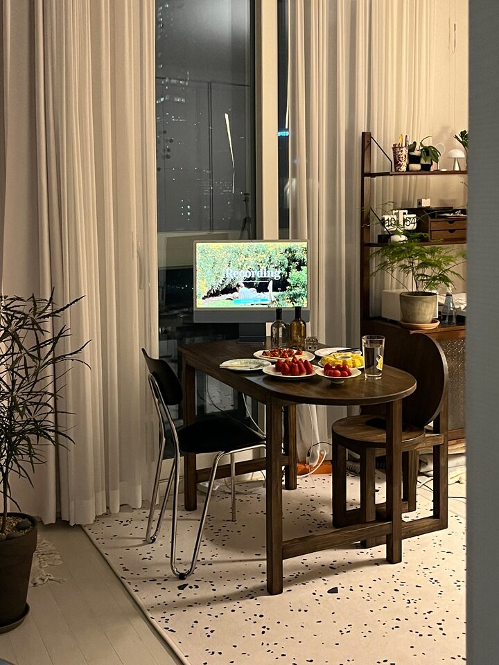 short form carousel card thumbnail