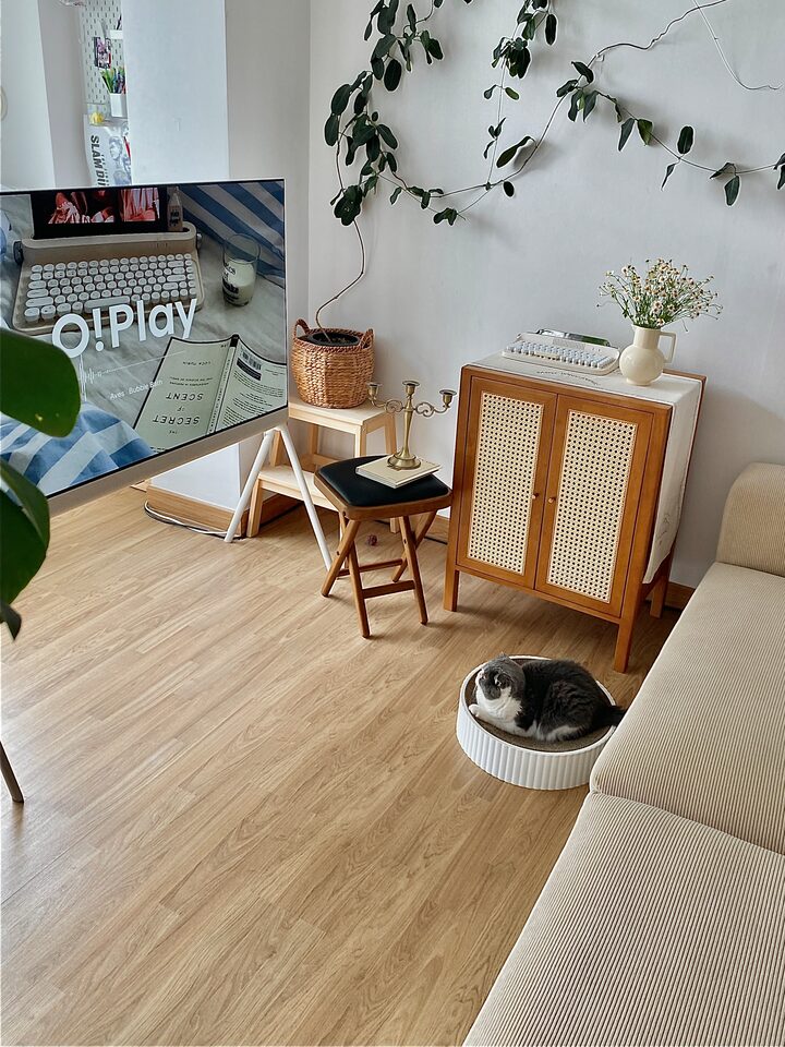 short form carousel card thumbnail