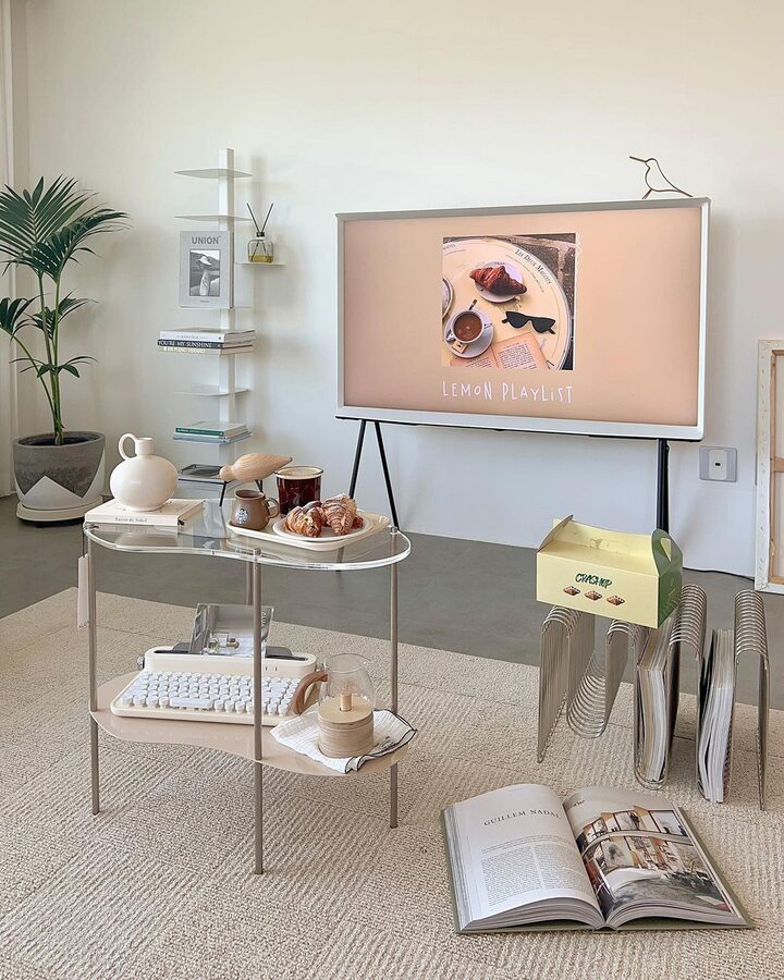 short form carousel card thumbnail