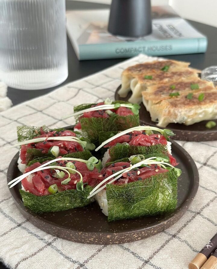 short form carousel card thumbnail