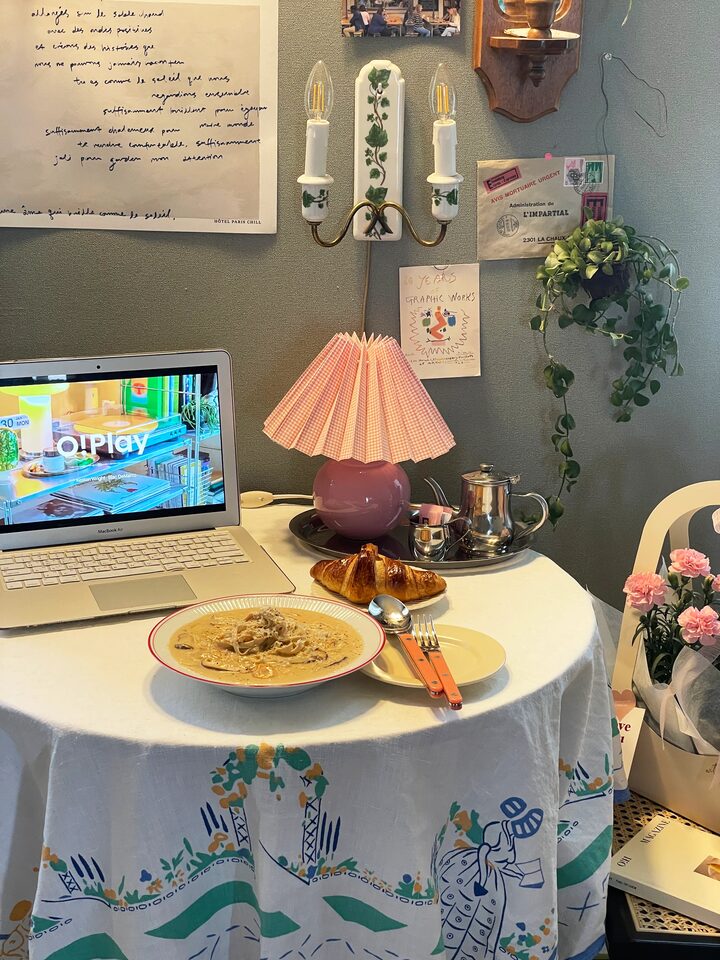 short form carousel card thumbnail