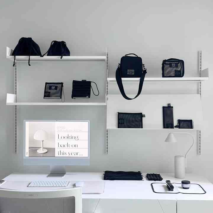 ♥Black pouch recommendation for all things♥ 
Stationery such as writing instruments, rice cakes, post-its, flags, chargers, charging cables, auxiliary batteries, cosmetics, etc., for all things, a pouch is a must-have. I love the 〈Kitty Bunny Pony〉 pouch. Among them, I prefer the 'black pouch' that doesn't get old and doesn't get dirty easily. I like the two materials: 〈mesh〉 and 〈nylon〉! 

TIP
1. Kitty Bunny Pony has a 10% discount event for about a week in May and December. 
2. 5% is accumulated at offline stores, and 1% is accumulated at online sites. 
3. However, if you purchase online, you can earn review points based on the purchase amount.