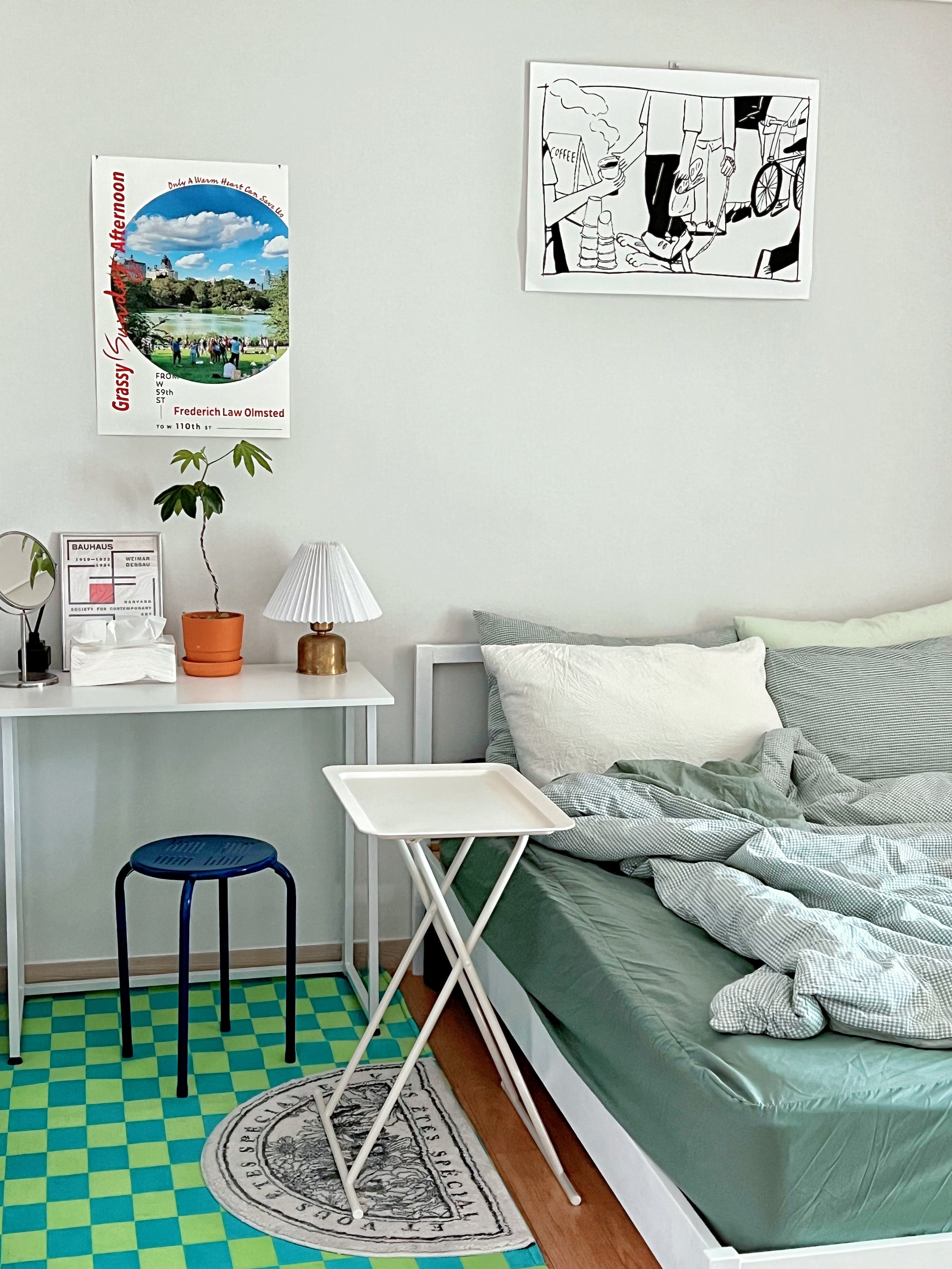 Foldable Steel Side Table user photo