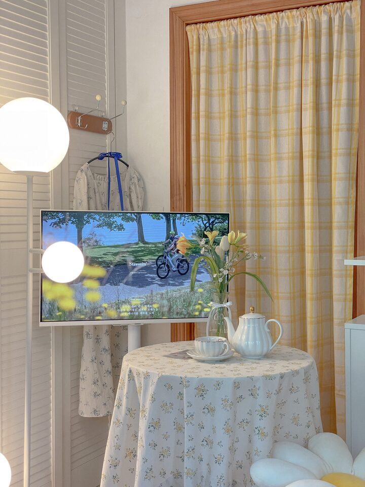 short form carousel card thumbnail