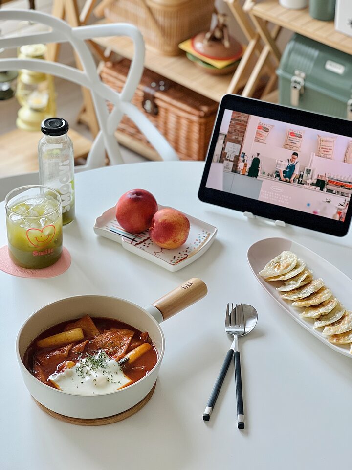 short form carousel card thumbnail