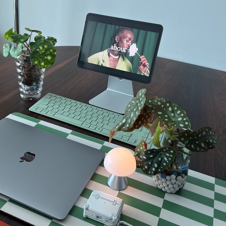 short form carousel card thumbnail