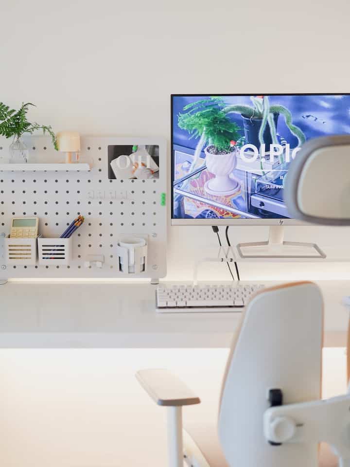 アクリル モニター台を使ったコーディネート 1