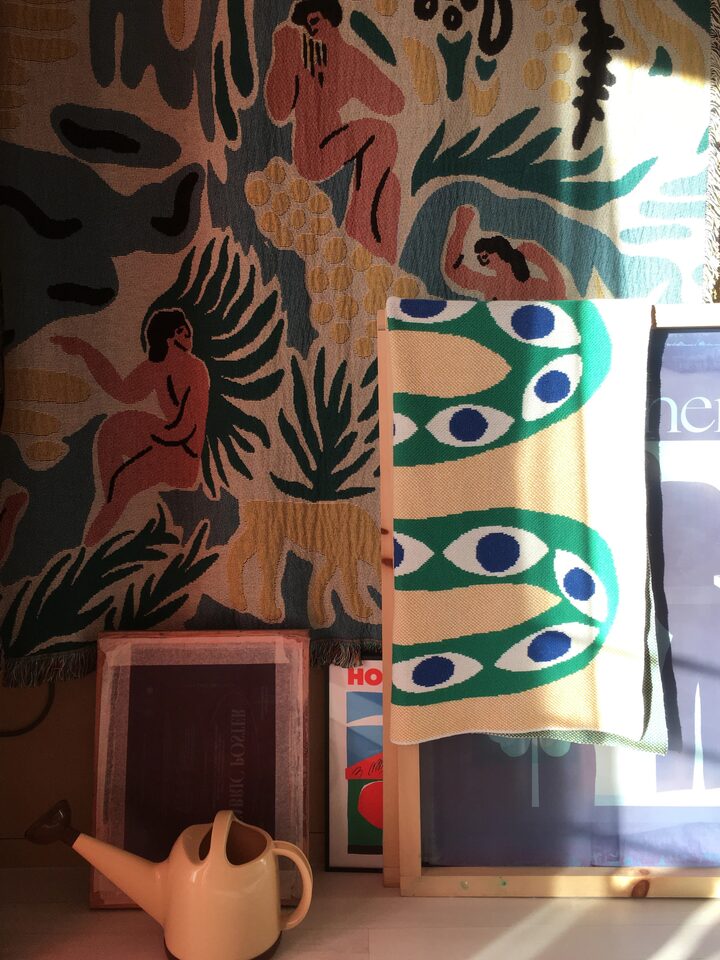 short form carousel card thumbnail