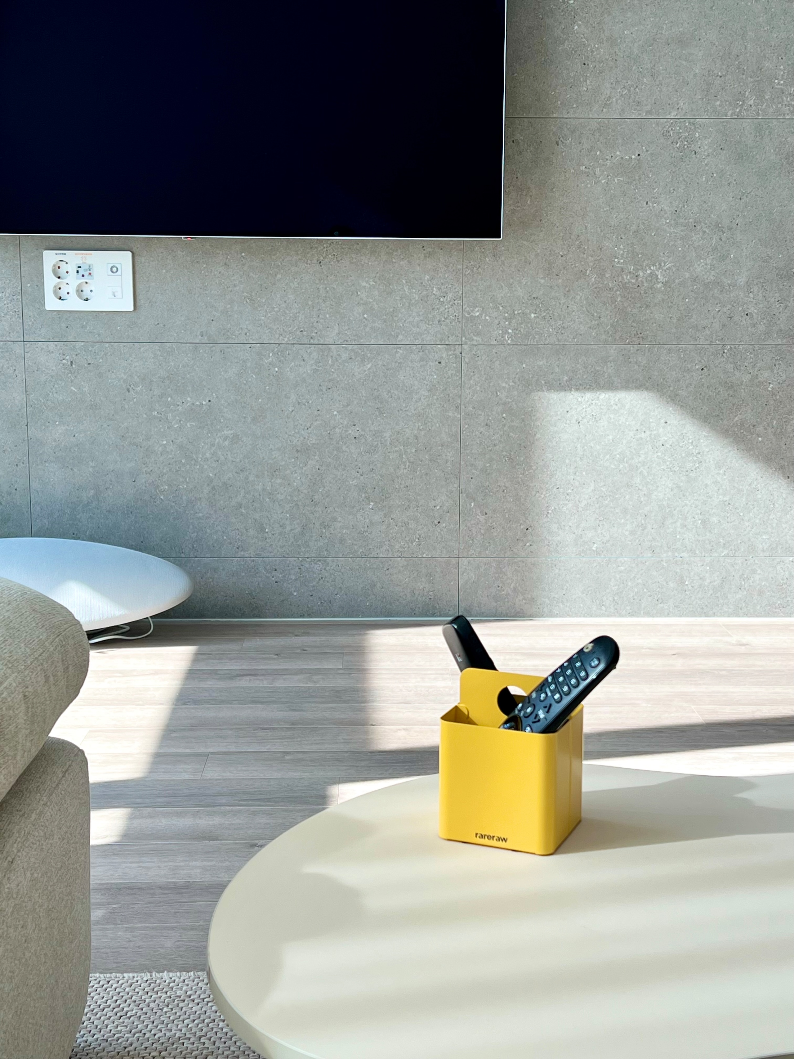Supermat Apple Objet Folding Table user photo