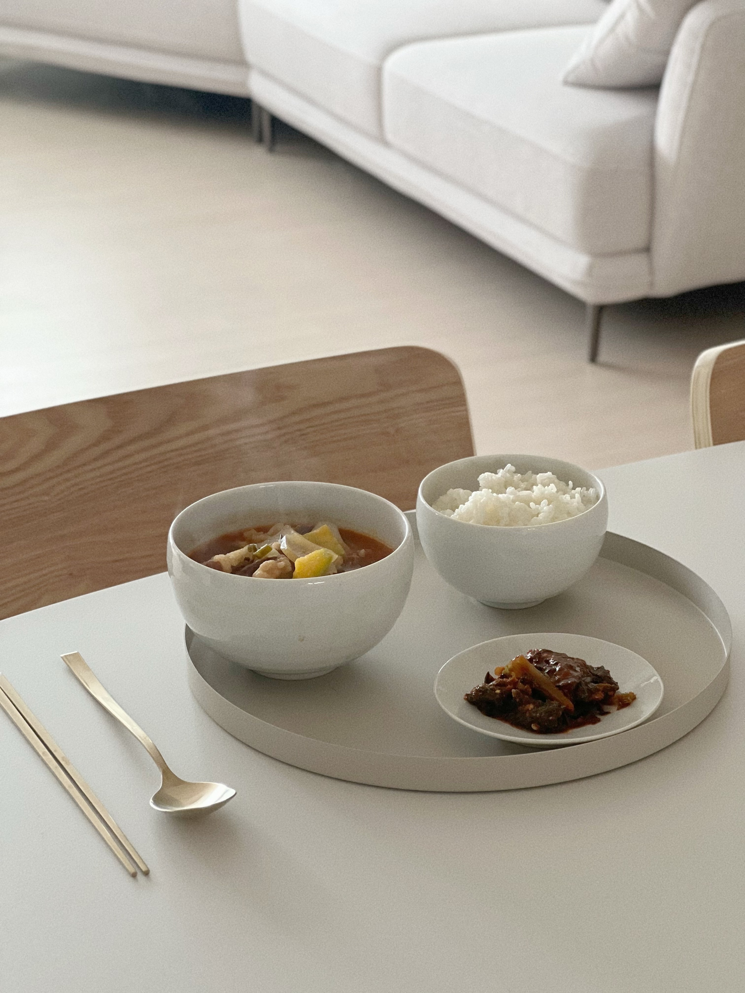 LeBlanc Moon Jar Dinnerware Set for 2 (12-Piece) user photo